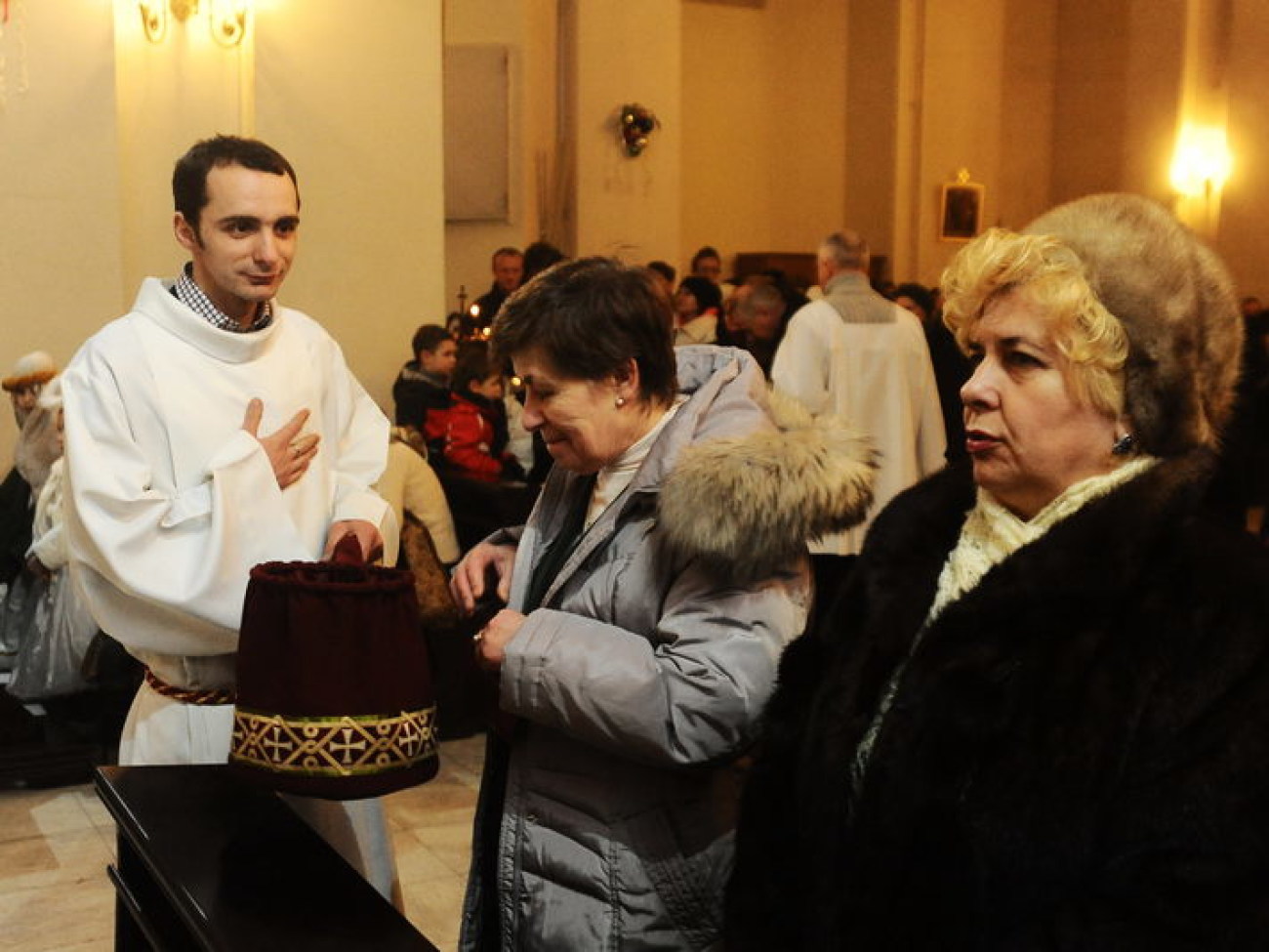 Католики и лютеране празднуют Рождество, 24 декабря 2012г.