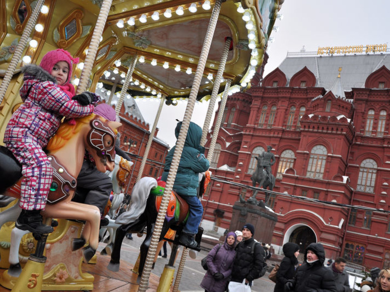 В Москве проходит новогодняя Страсбургская ярмарка