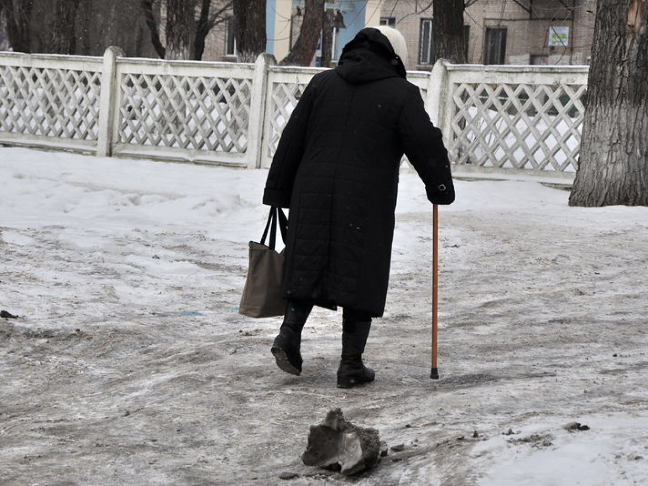 Лед и сугробы на улицах Киева, 10 января 2013г.