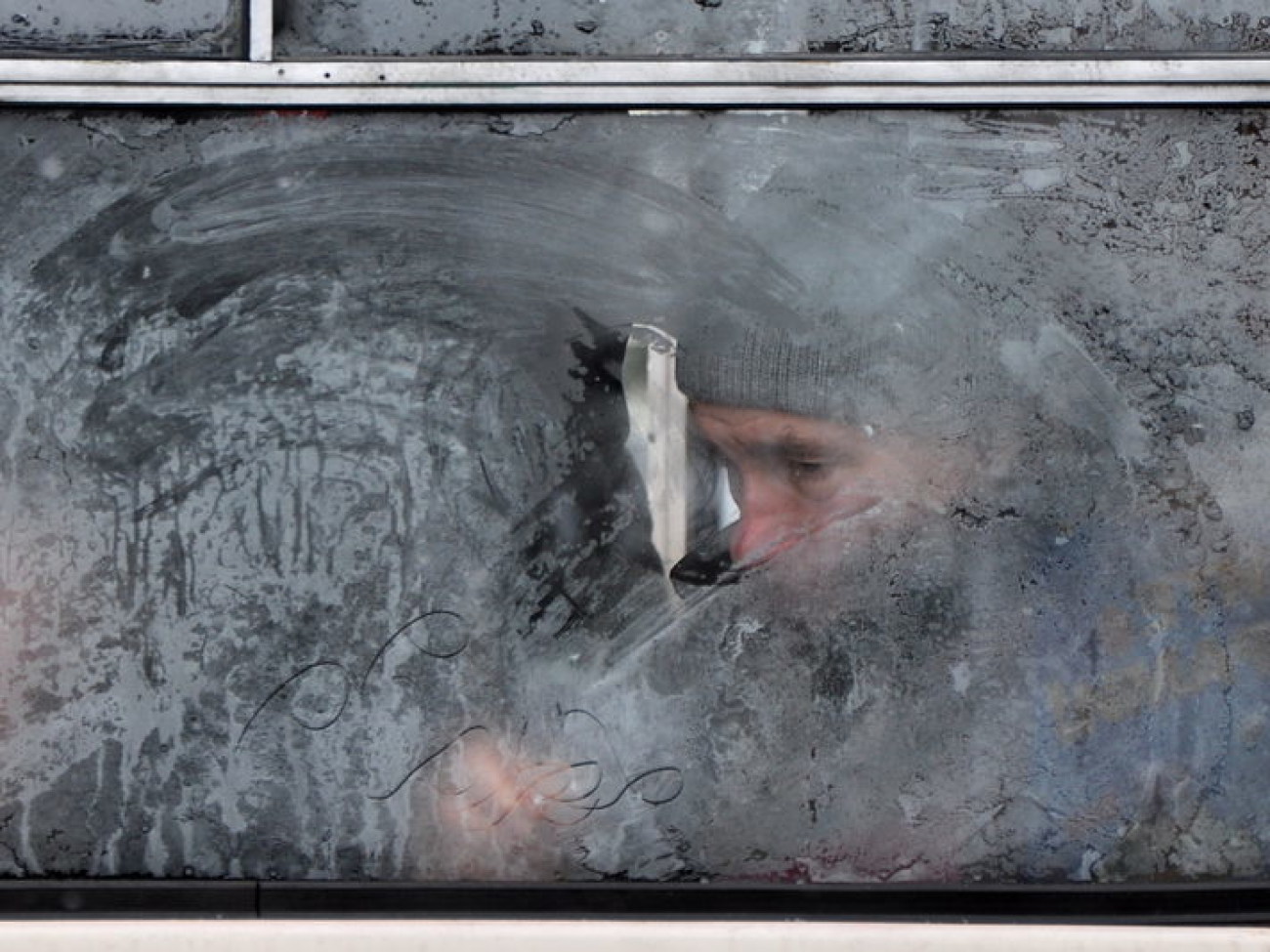 Лед и сугробы на улицах Киева, 10 января 2013г.