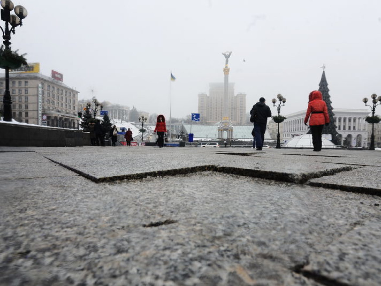 Майдан Незалежности зиму не пережил, 21 января 2013г.