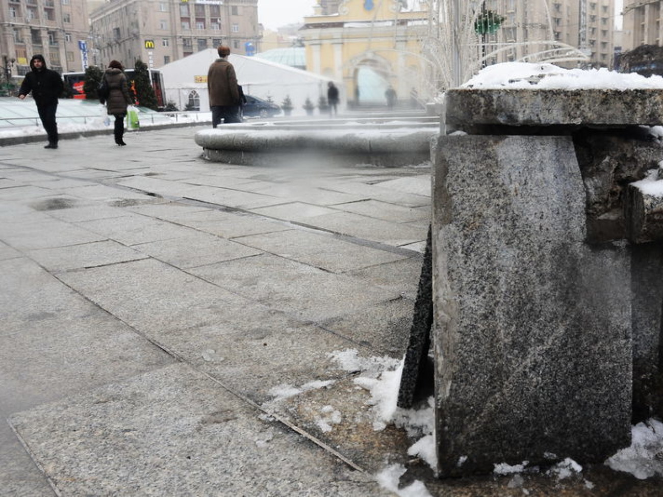 Майдан Незалежности зиму не пережил, 21 января 2013г.
