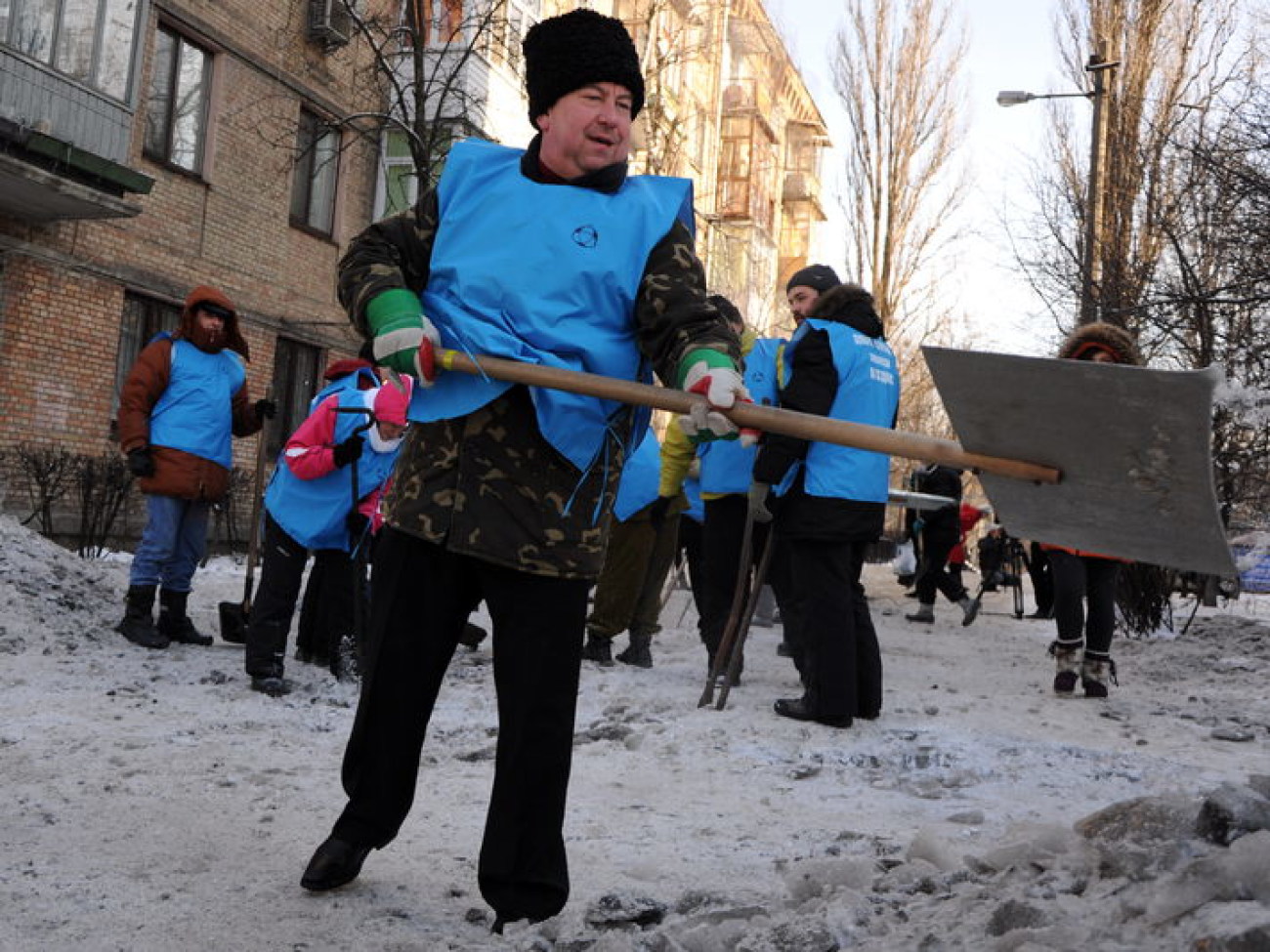Общественность Киева вышла на субботник, 26 января 2013г.