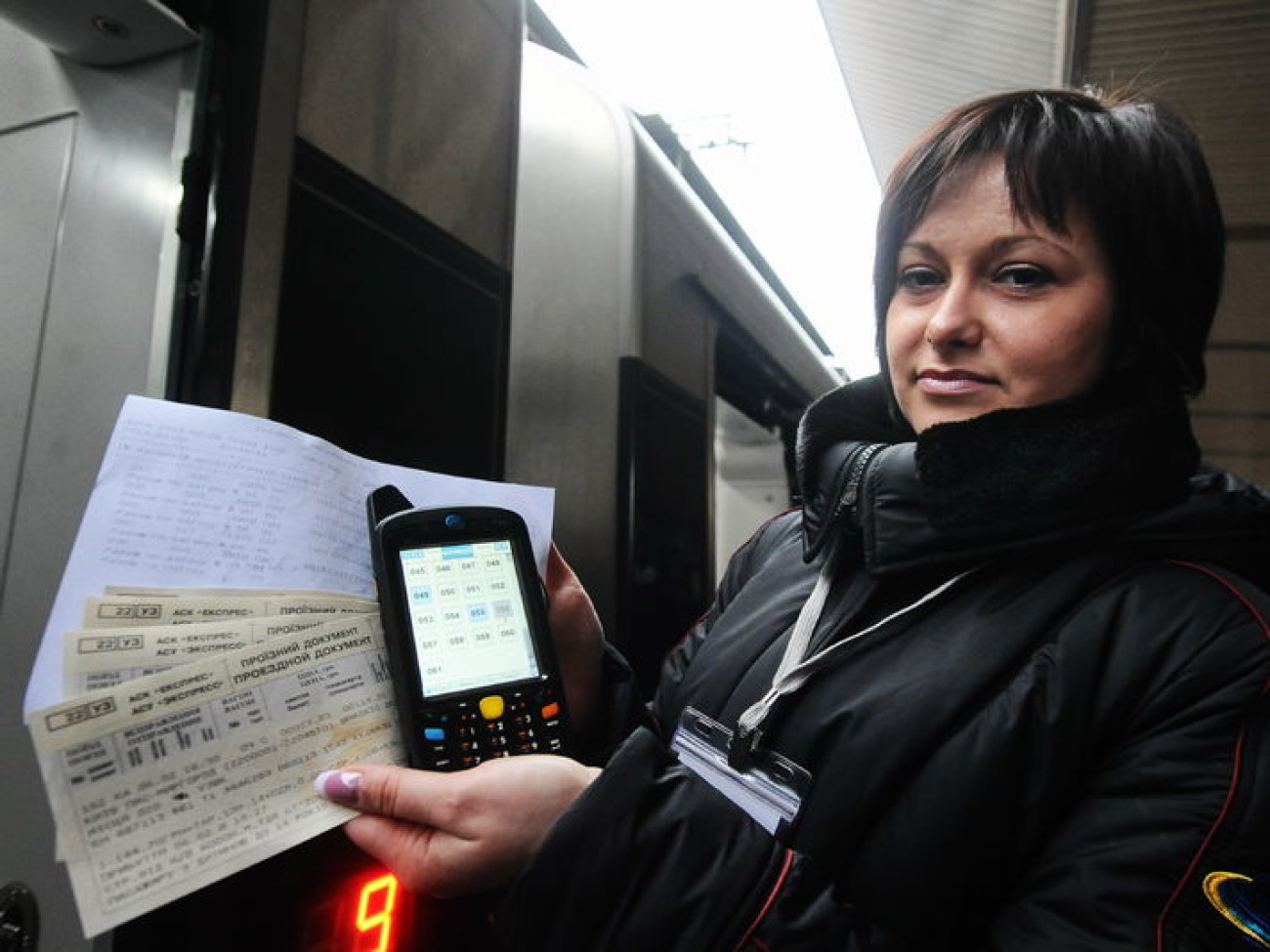 Украинская железная дорога презентовала электронные билеты, 6 февраля 2013г.