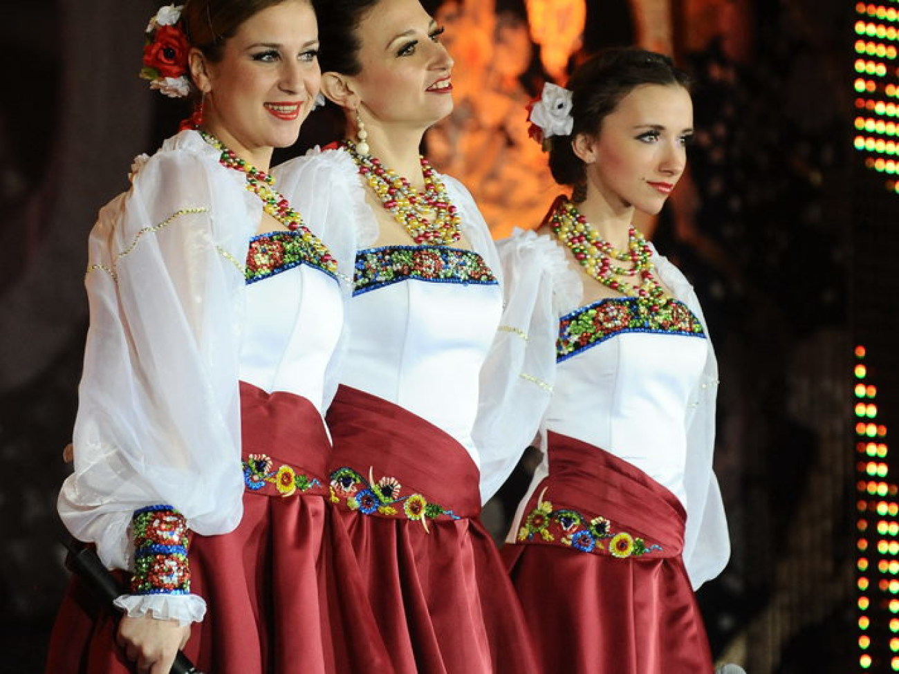 Коммунисты поздравили с 8 Марта женщин-тружениц, 6 марта 2013г.