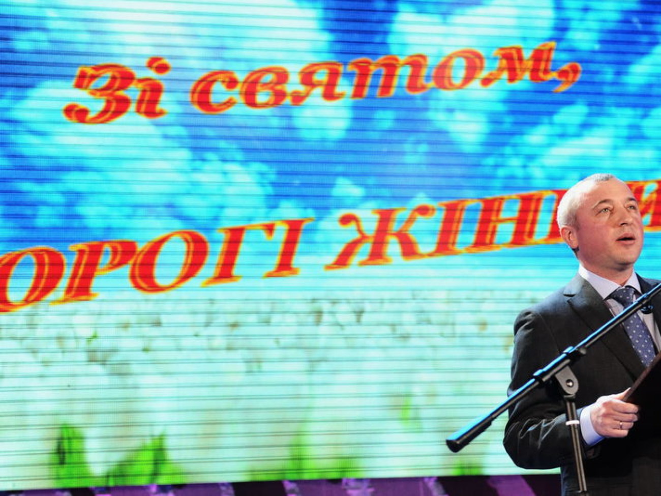 Коммунисты поздравили с 8 Марта женщин-тружениц, 6 марта 2013г.