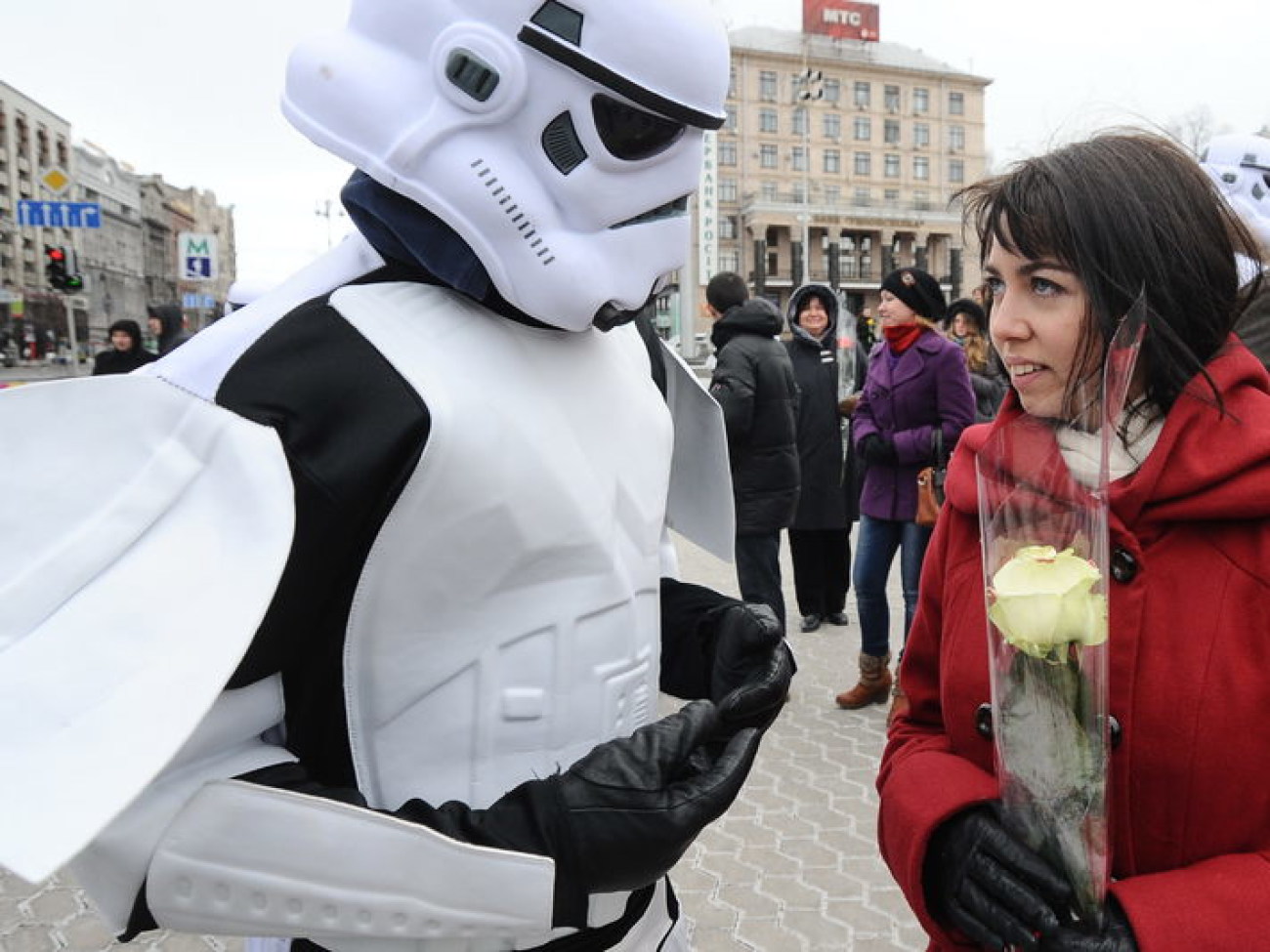 Штурмовики Дарта Вейдера вышли на Майдан, 8 марта 2013г.