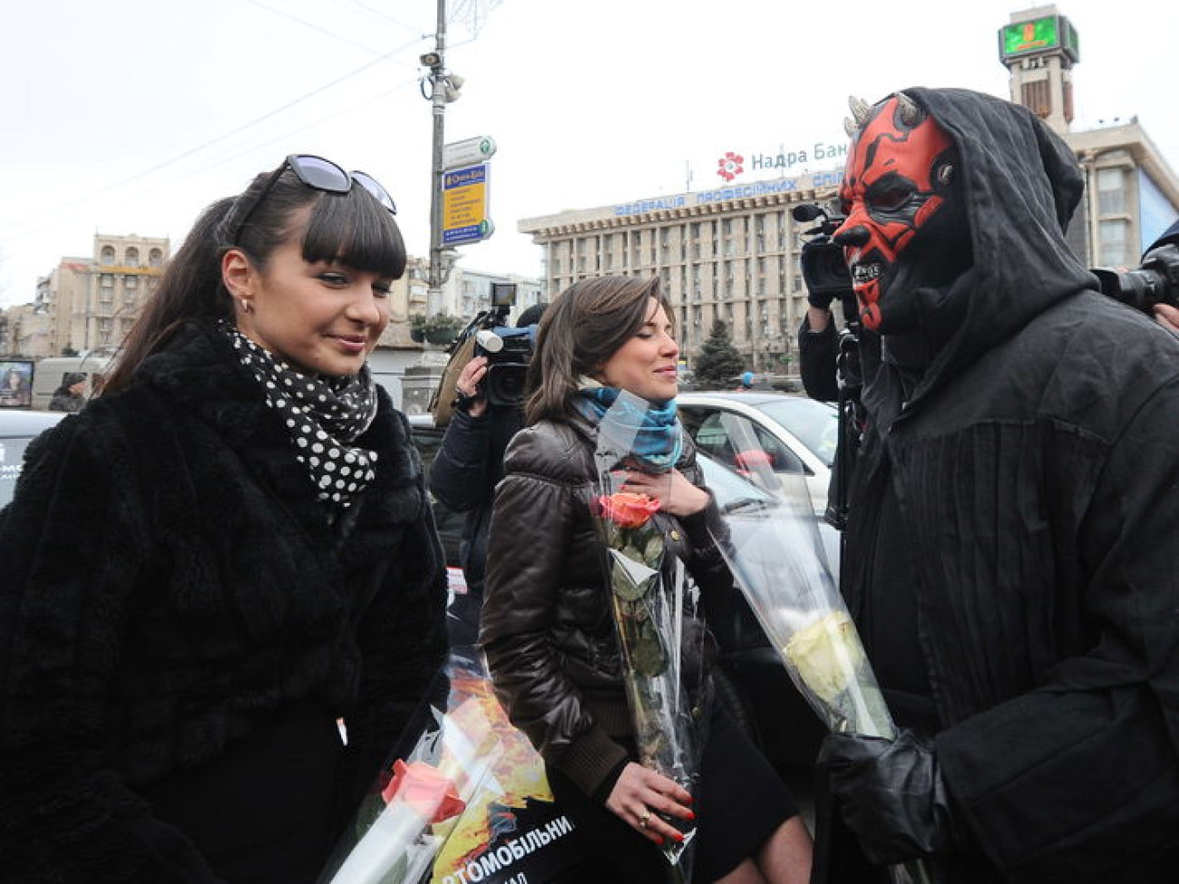 Штурмовики Дарта Вейдера вышли на Майдан, 8 марта 2013г.