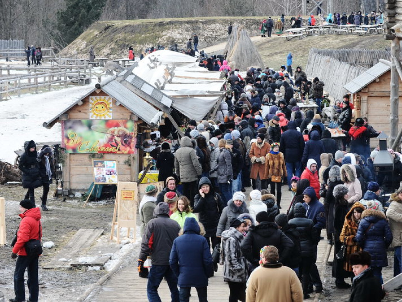 Под Киевом проходит рыцарская Масленица