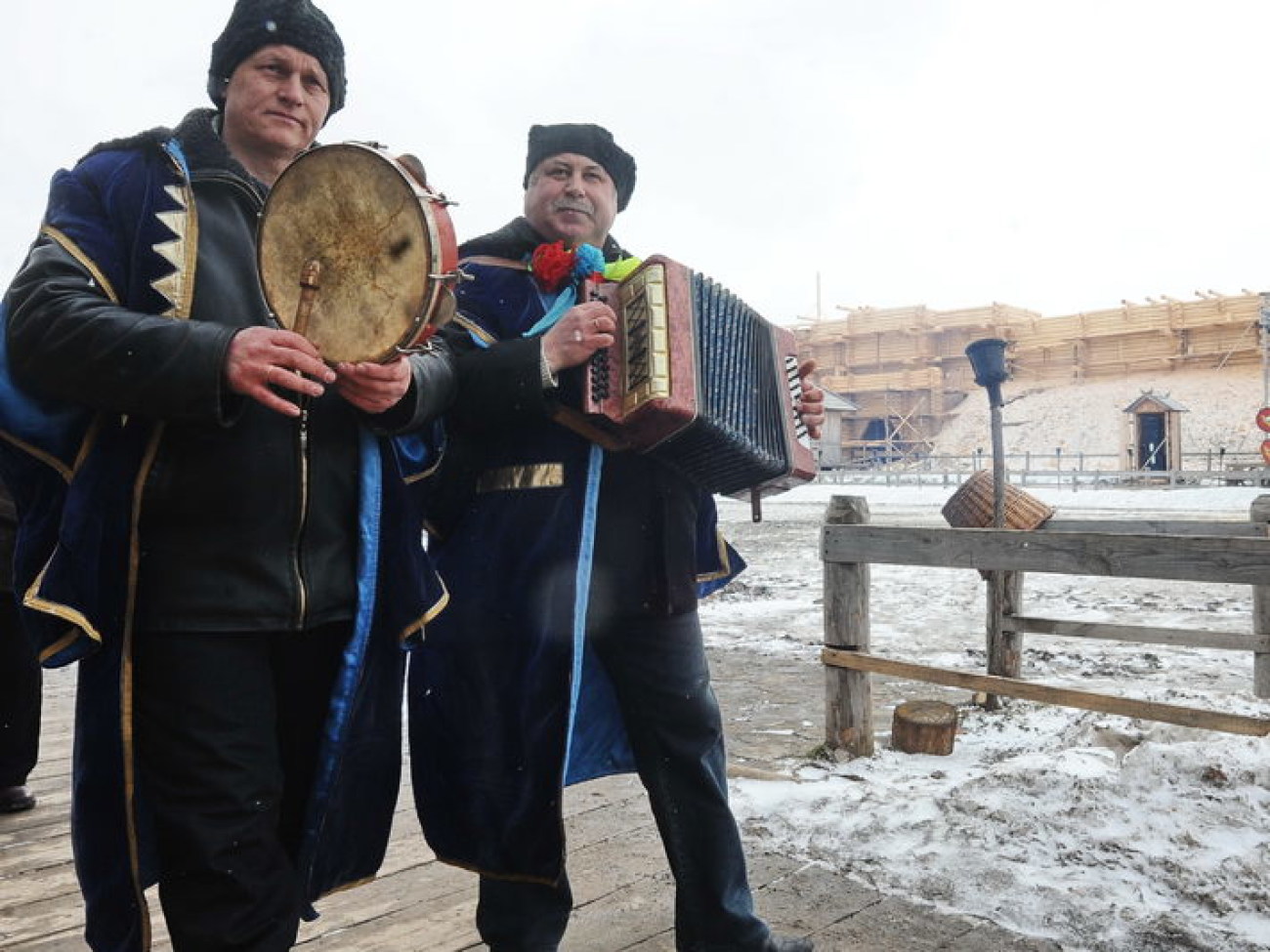 Под Киевом проходит рыцарская Масленица