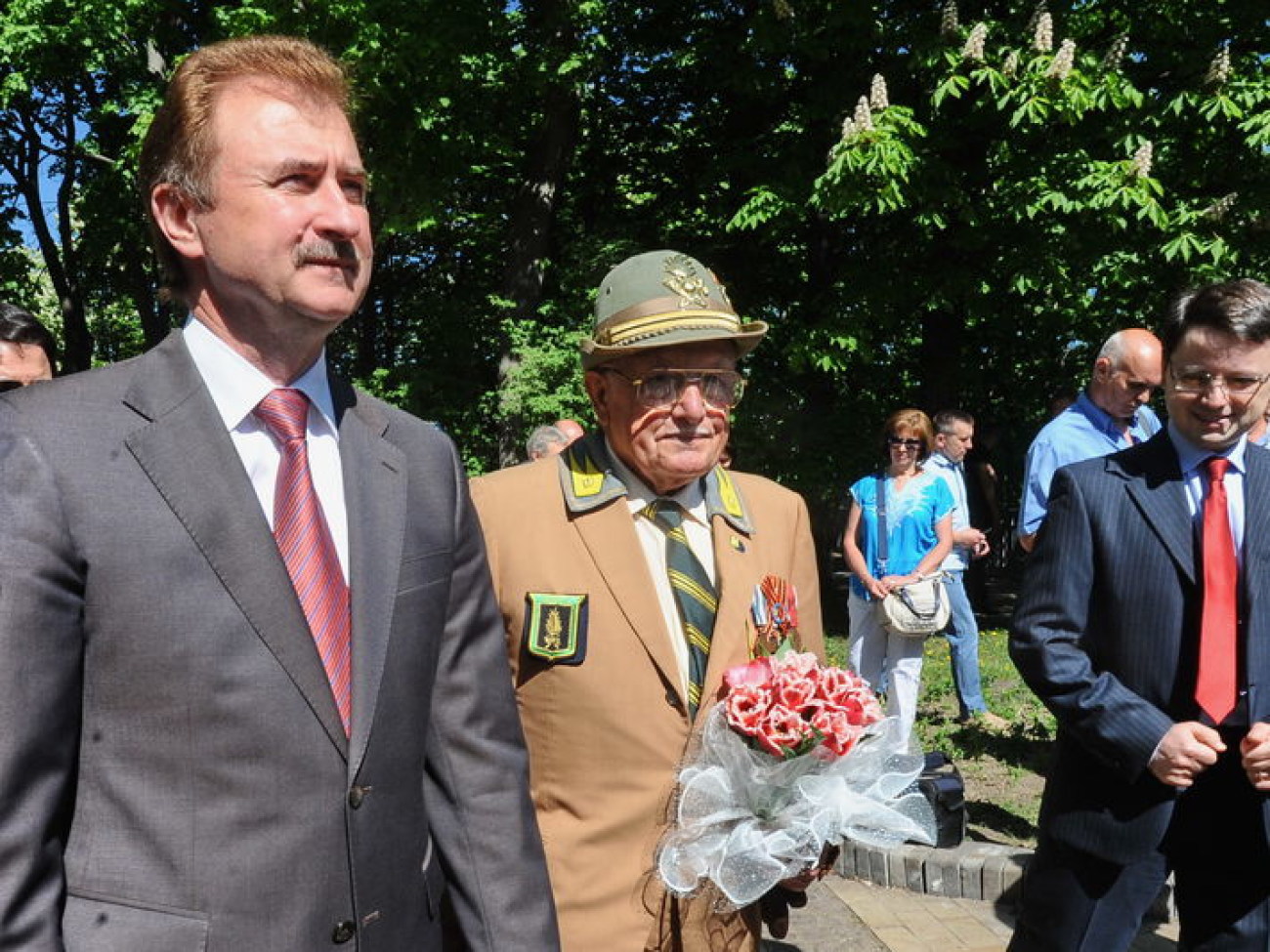 В Киеве открыли памятник вечной любви, 6 мая 2013г.