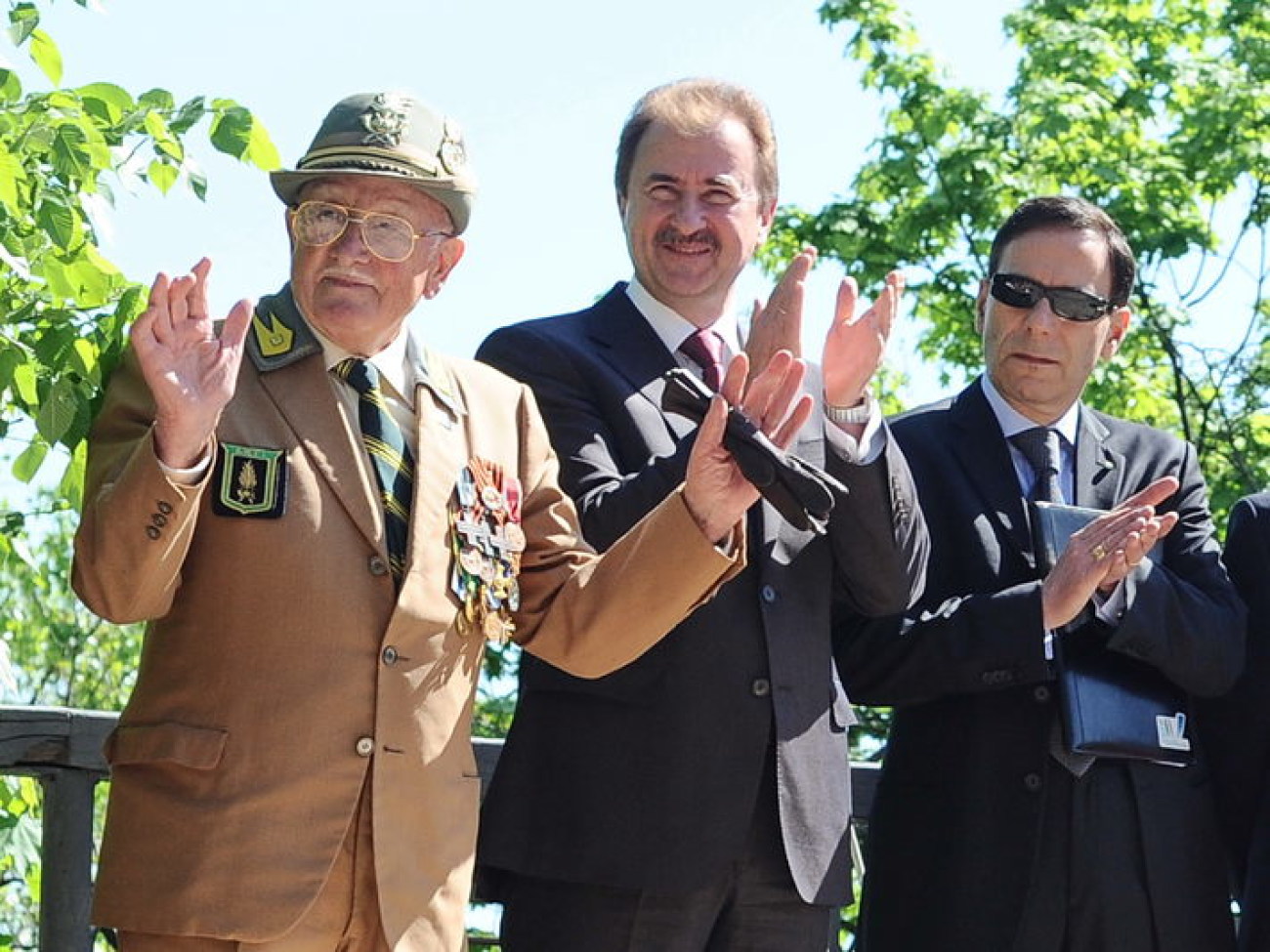 В Киеве открыли памятник вечной любви, 6 мая 2013г.