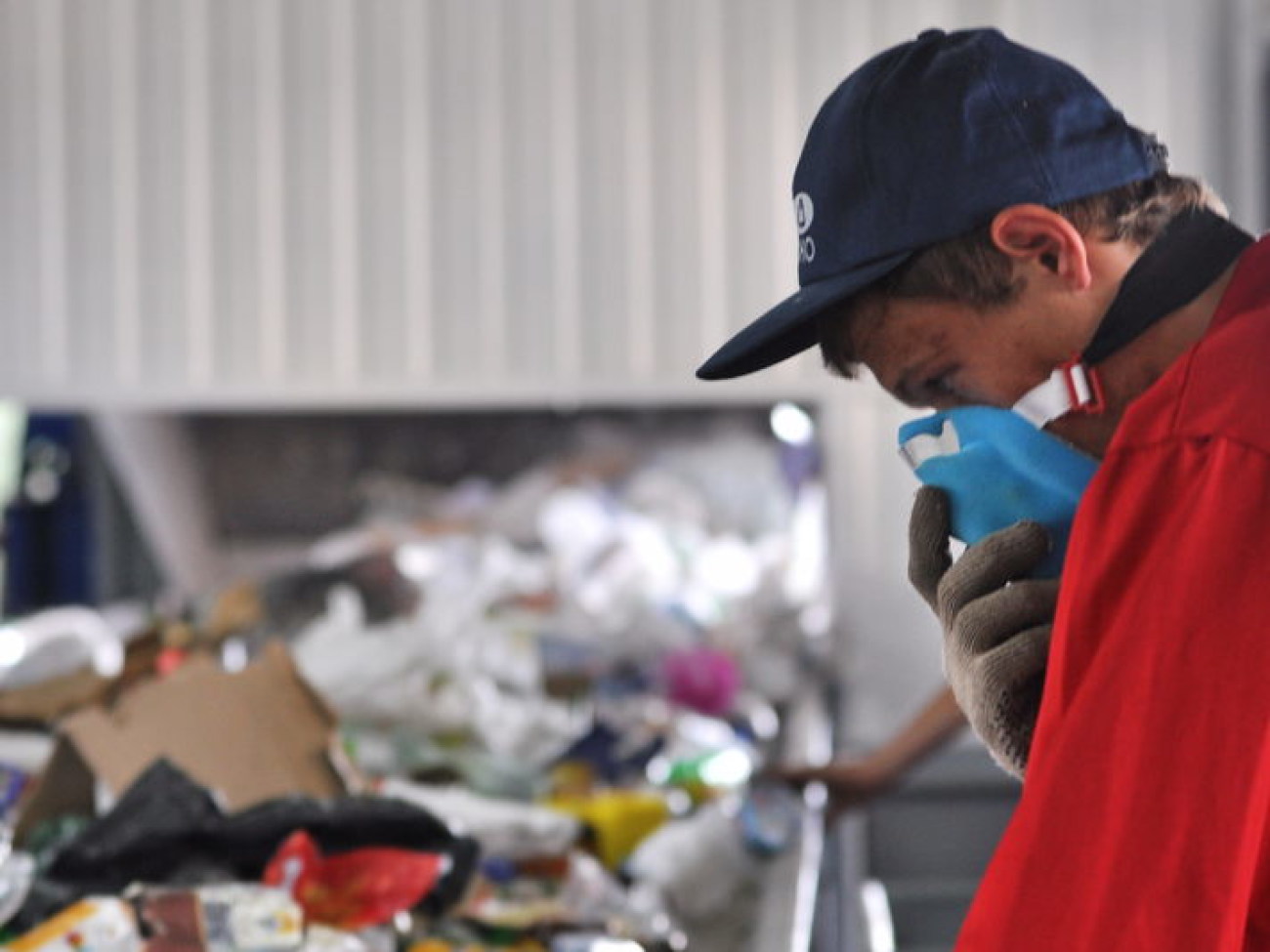 Журналистам показали как сортируют отходы, 6 июня 2013г.