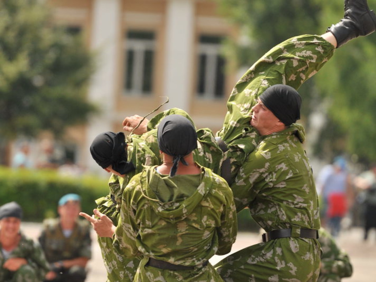 В Украине &#8212; День ВДВ