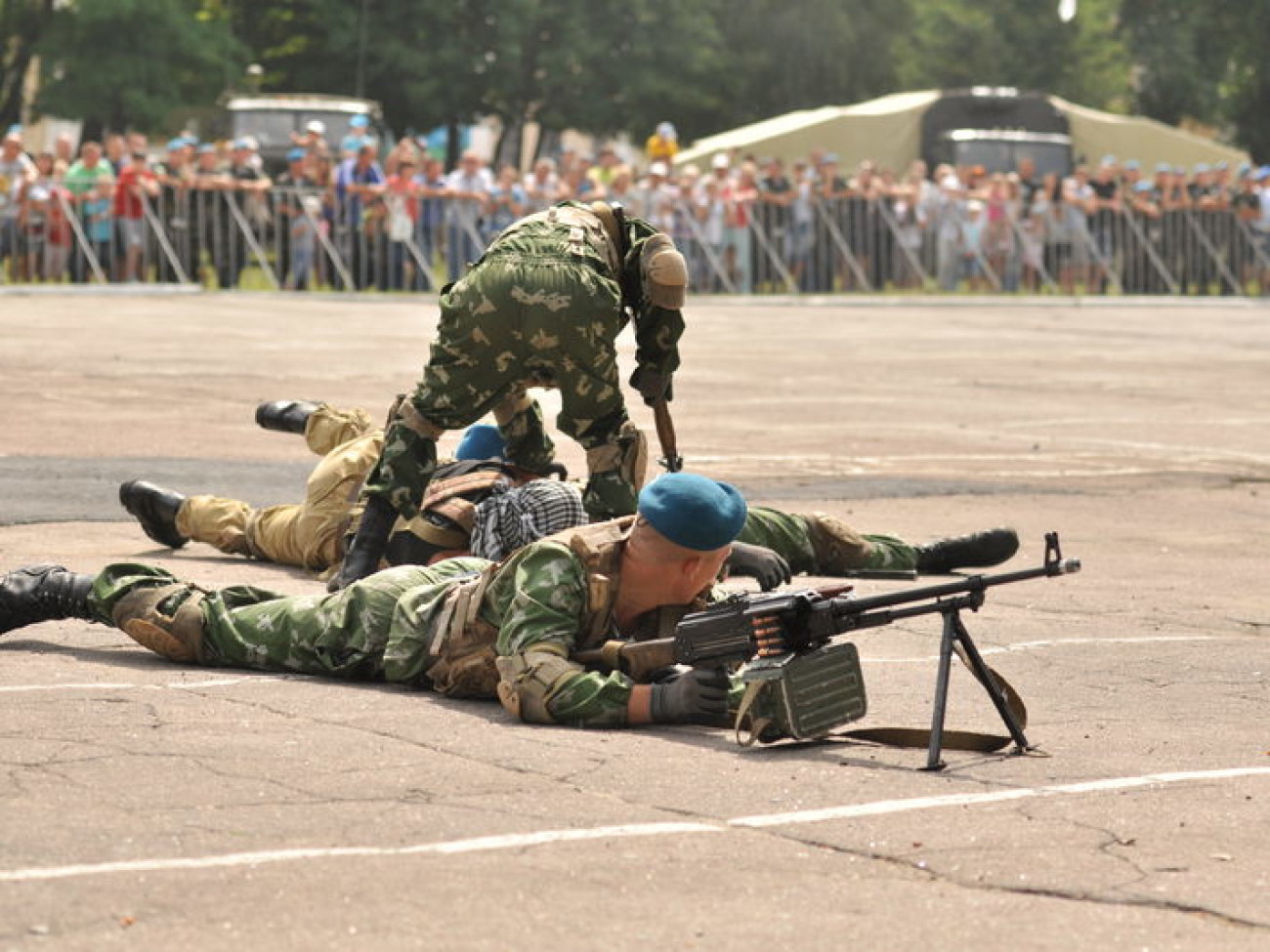 В Украине &#8212; День ВДВ