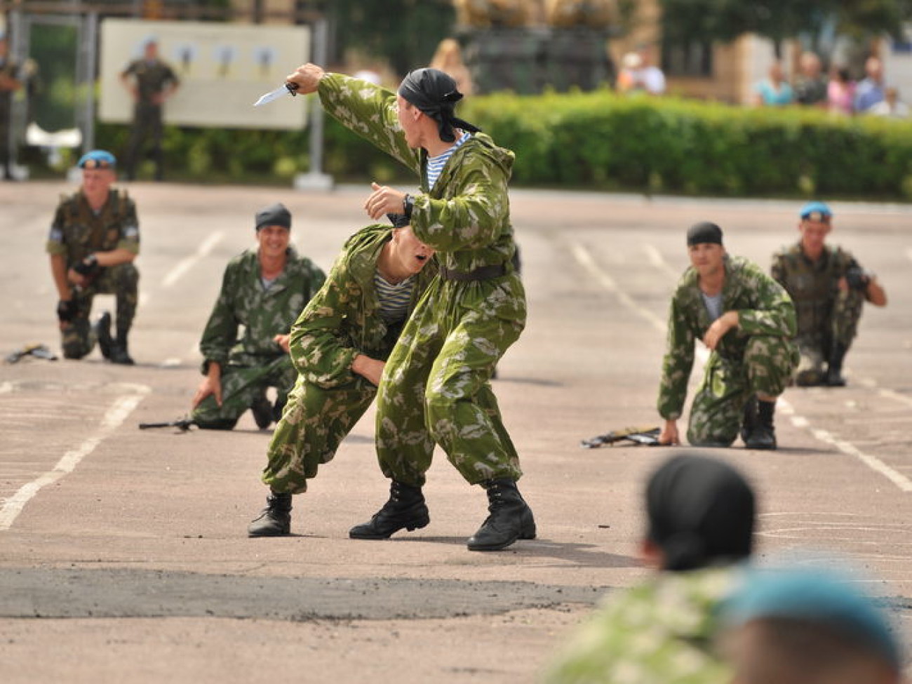 В Украине &#8212; День ВДВ