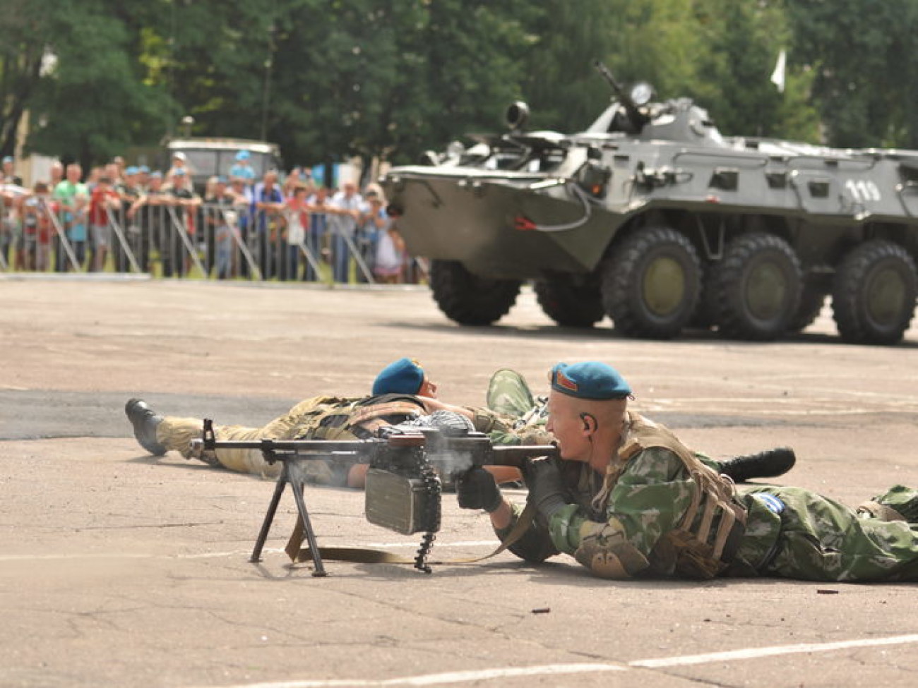 В Украине &#8212; День ВДВ