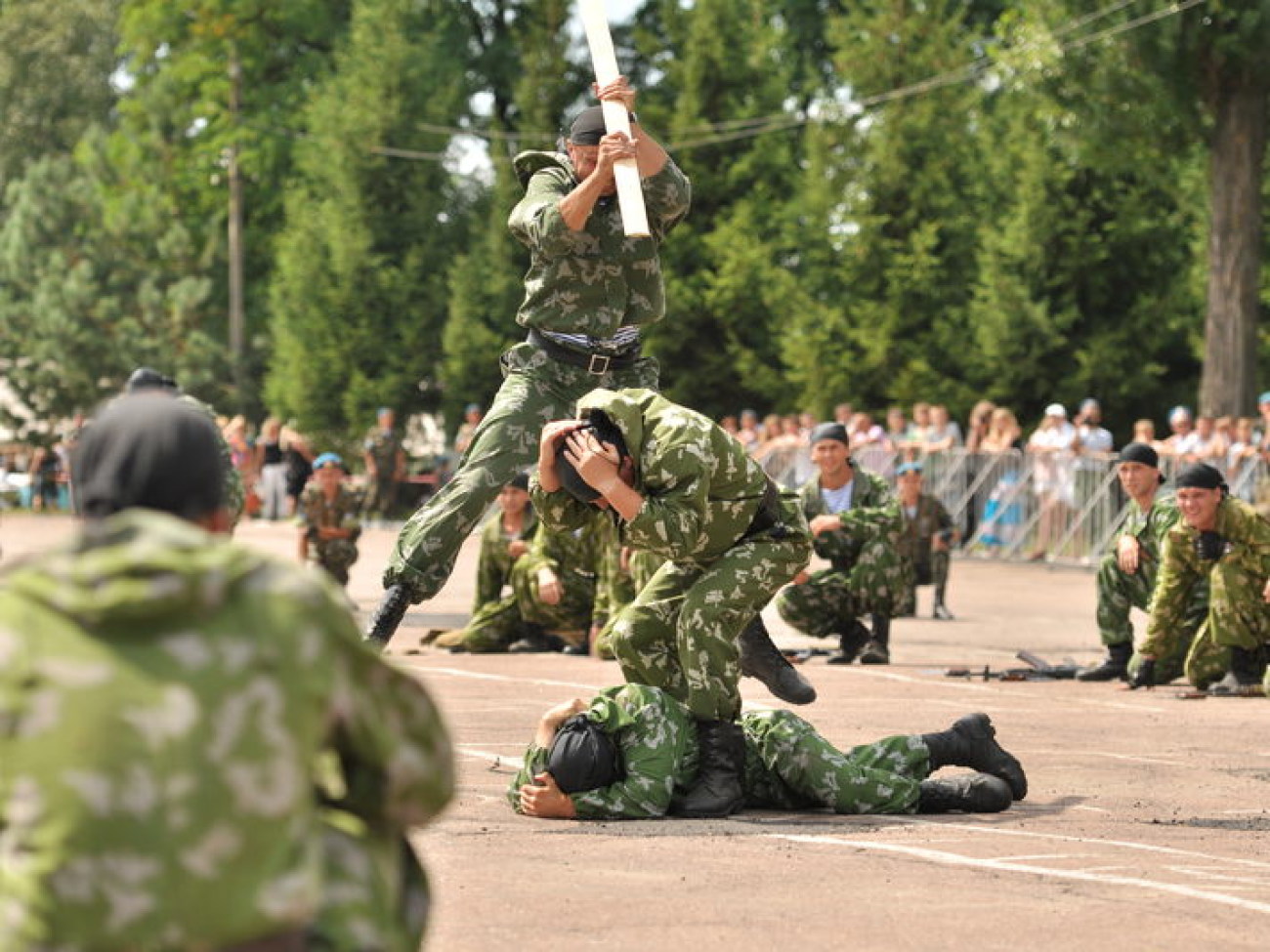 В Украине &#8212; День ВДВ