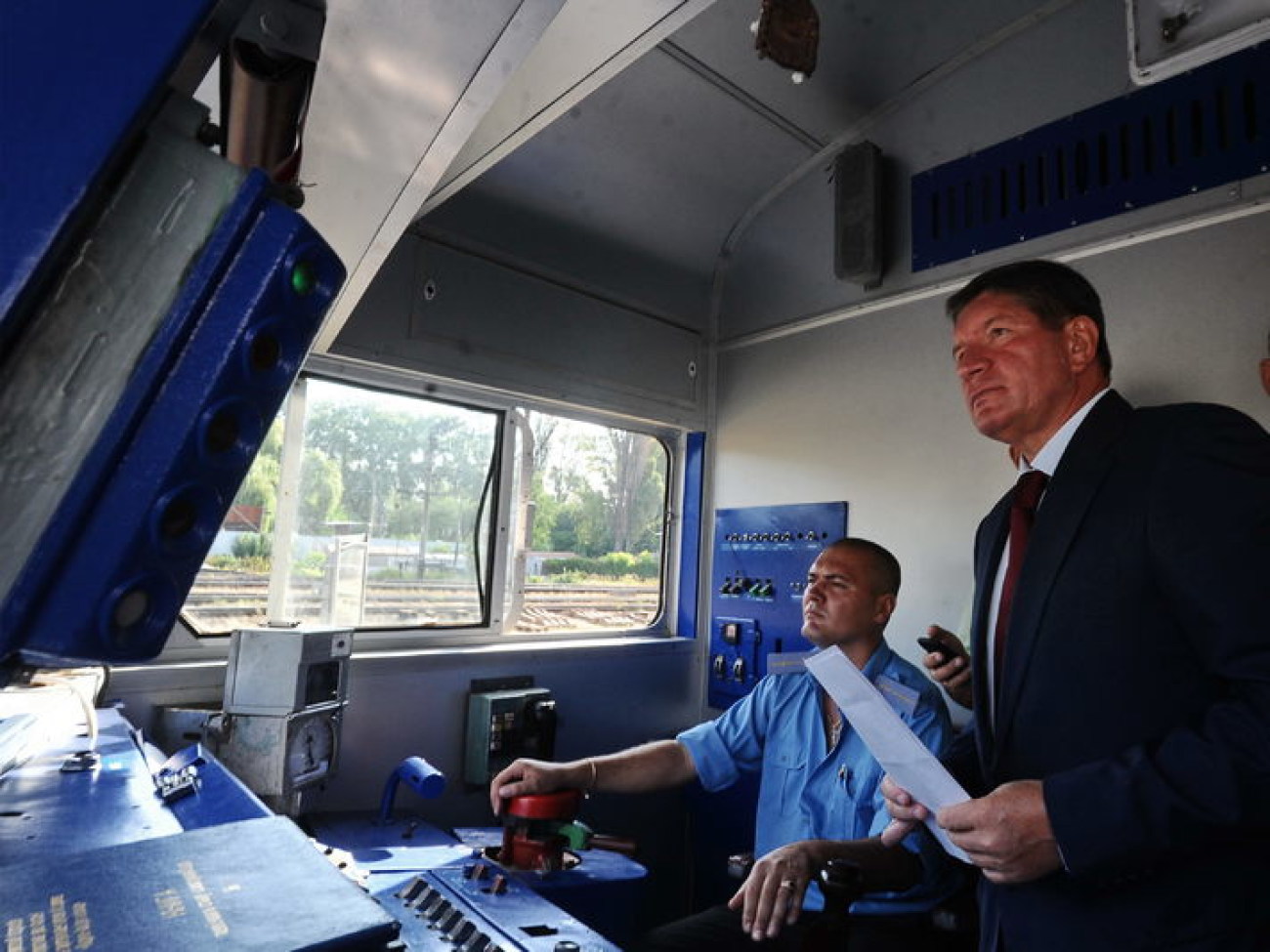 Заместитель Попова ознакомился с городской электричкой, 14 августа 2013г.
