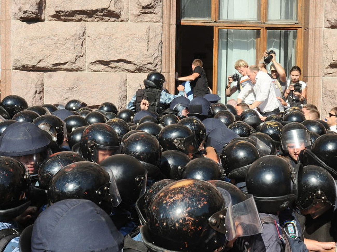Пикет под стенами КГГА в Киеве