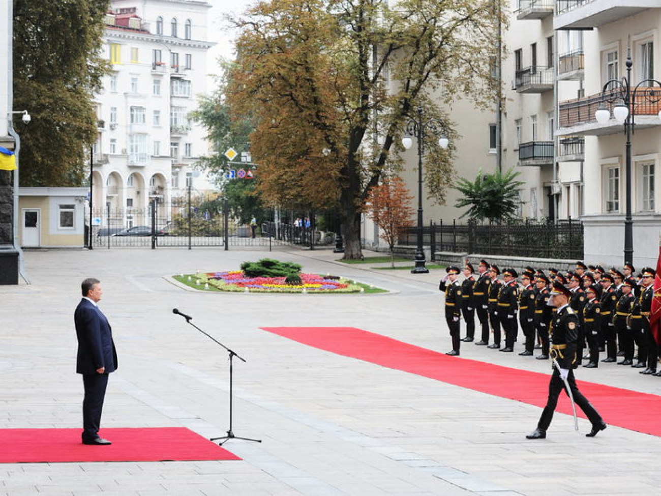 Президент поднял государственный флаг Украины, 23 августа 2013г.