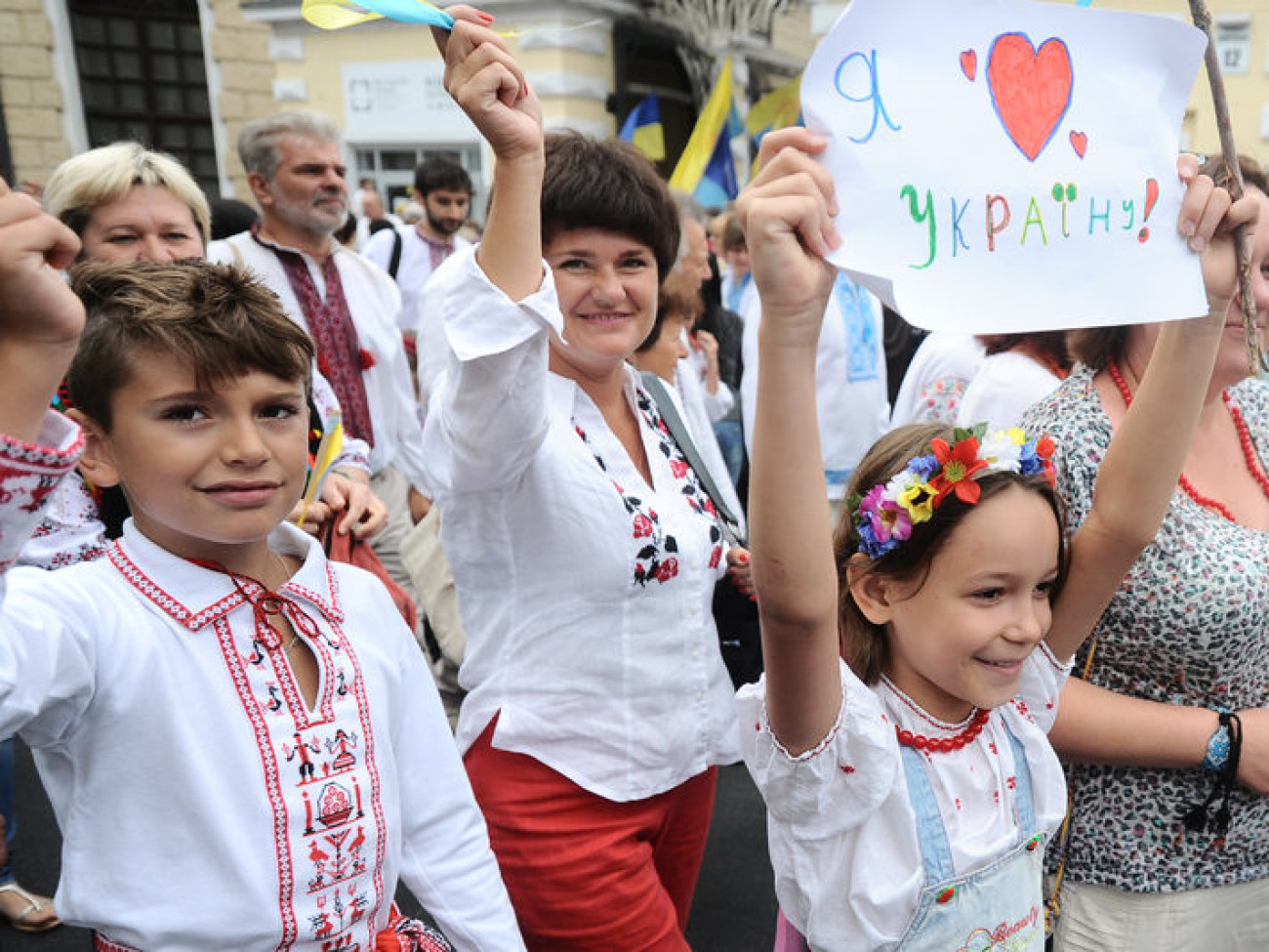 В Киеве состоялся парад вышиванок