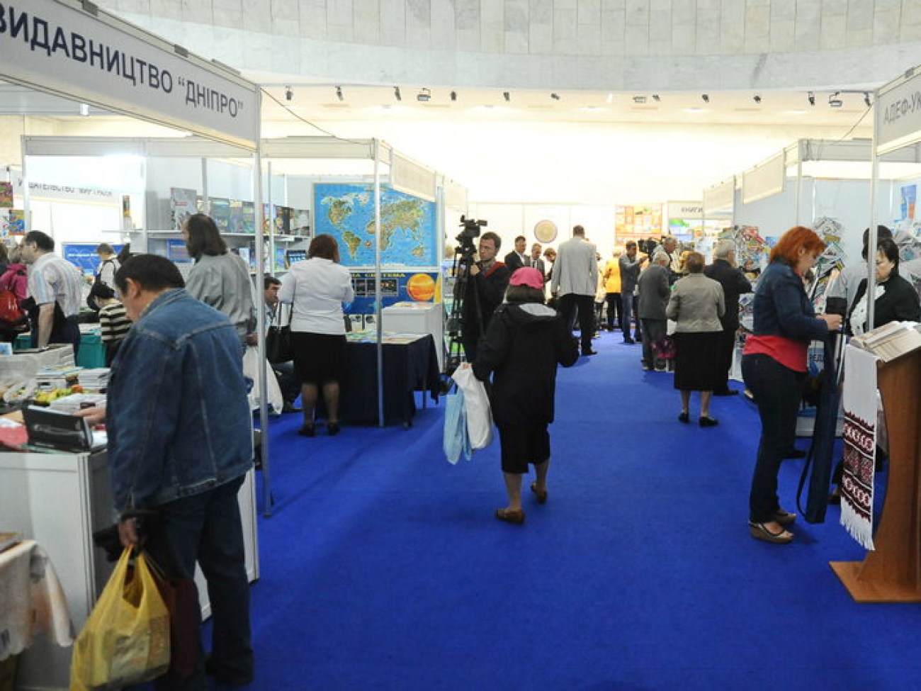 В Киеве открылась Книжная выставка-ярмарка, 29 августа 2013г.