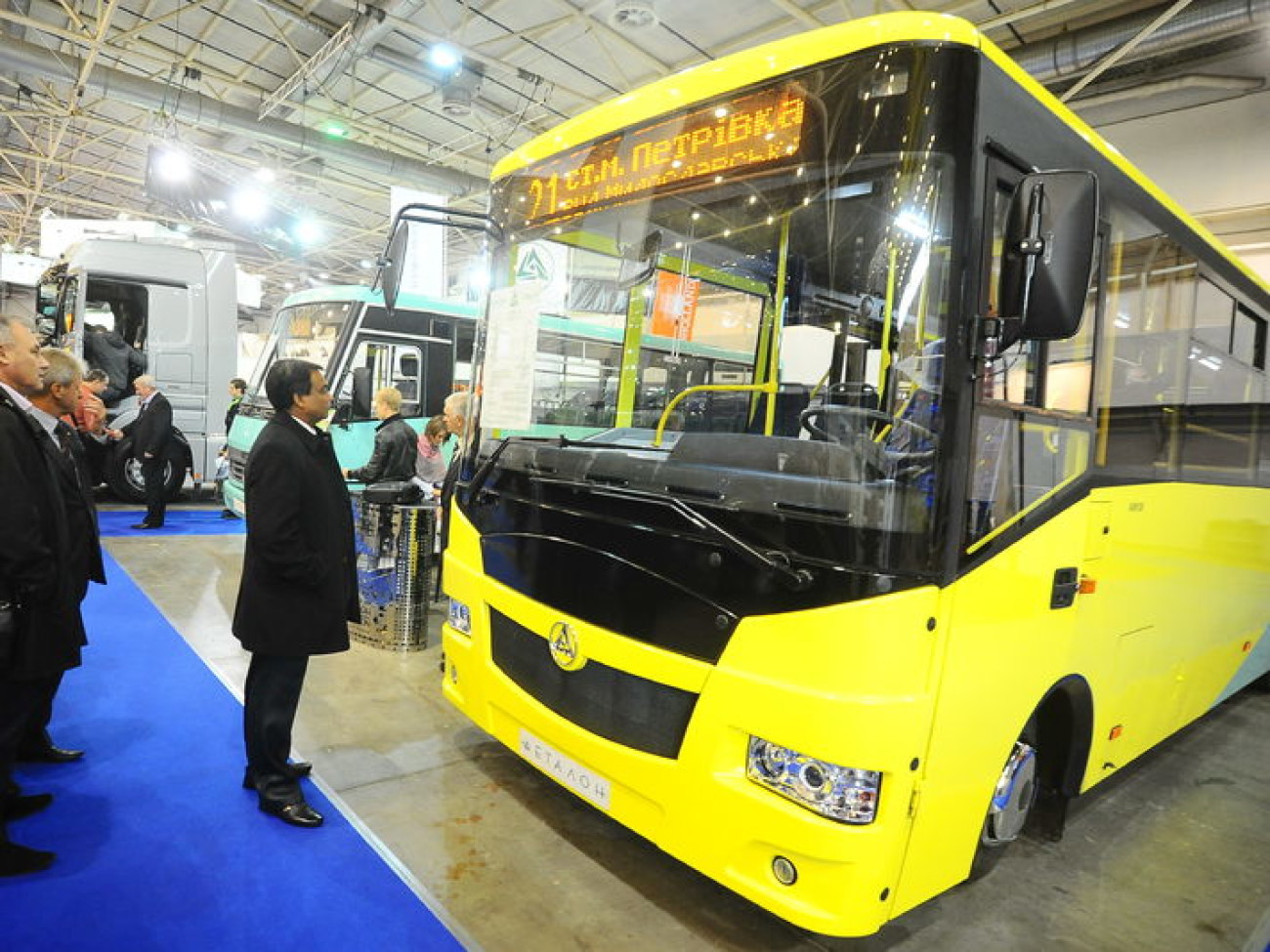 В Киеве открылся Международный автосалон грузовиков, 9 октября 2013г.