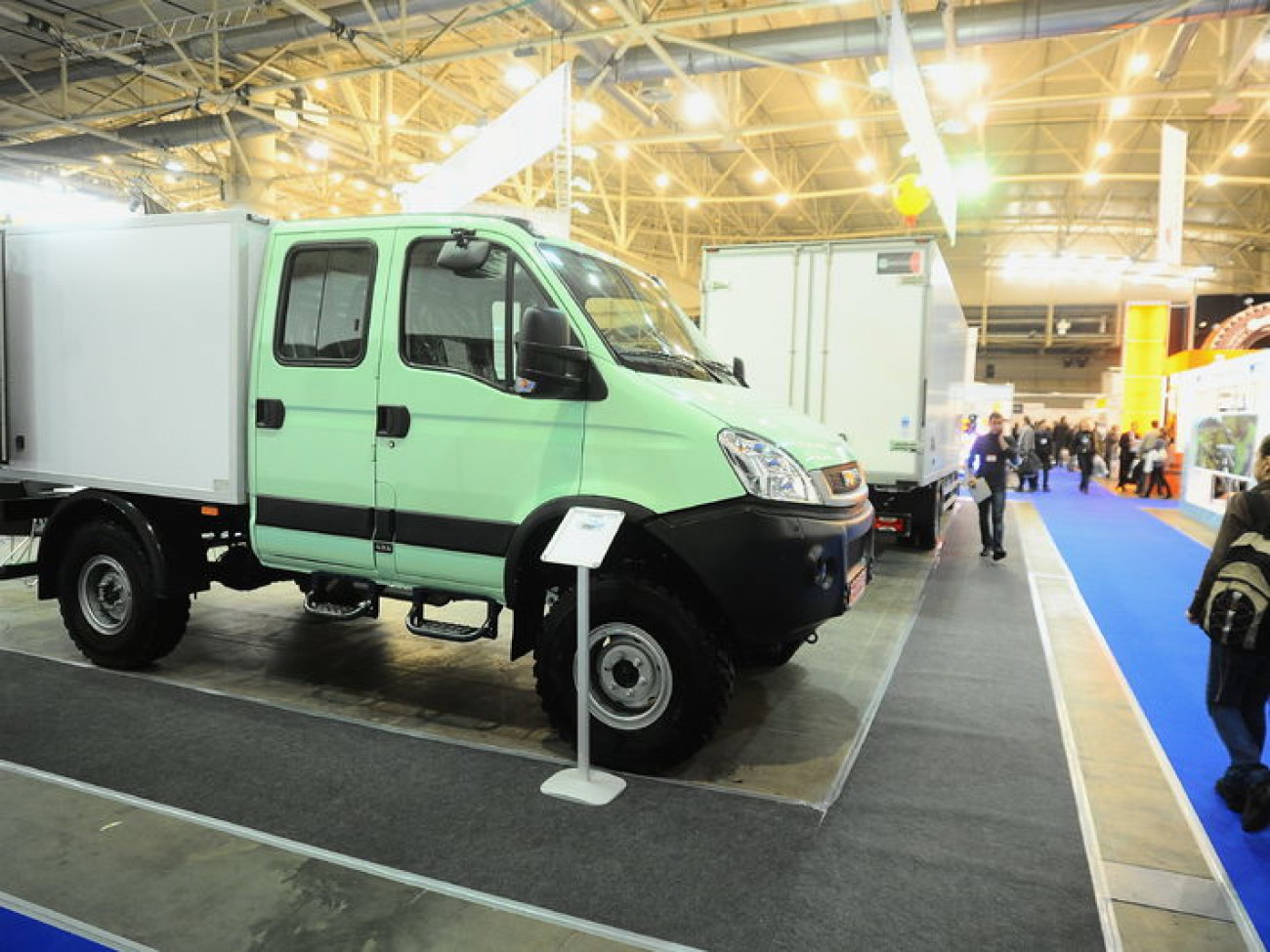 В Киеве открылся Международный автосалон грузовиков, 9 октября 2013г.