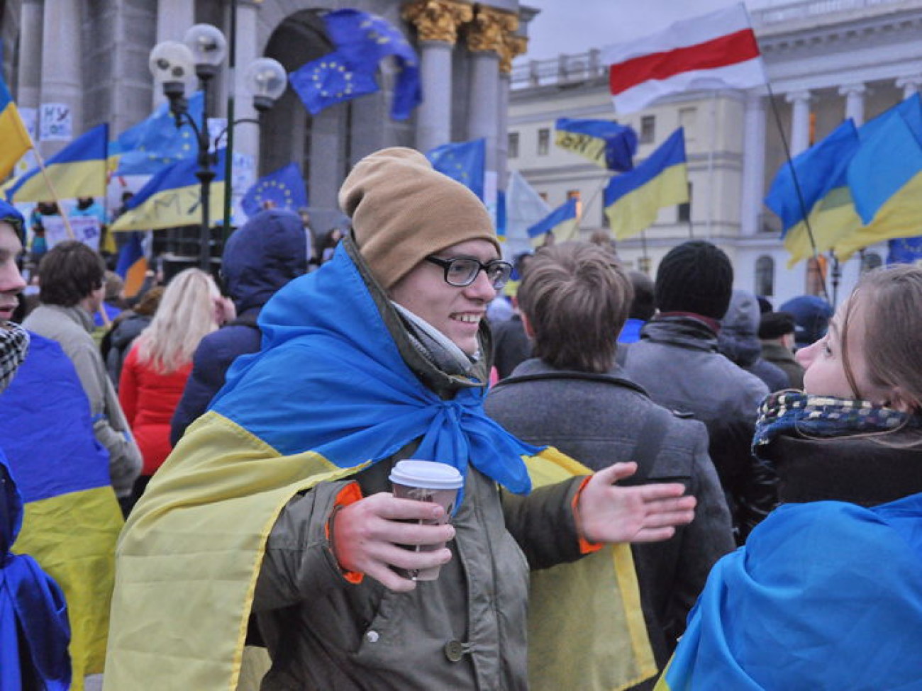 Киевские студенты пошли на евромайдан, 26 ноября 2013г.