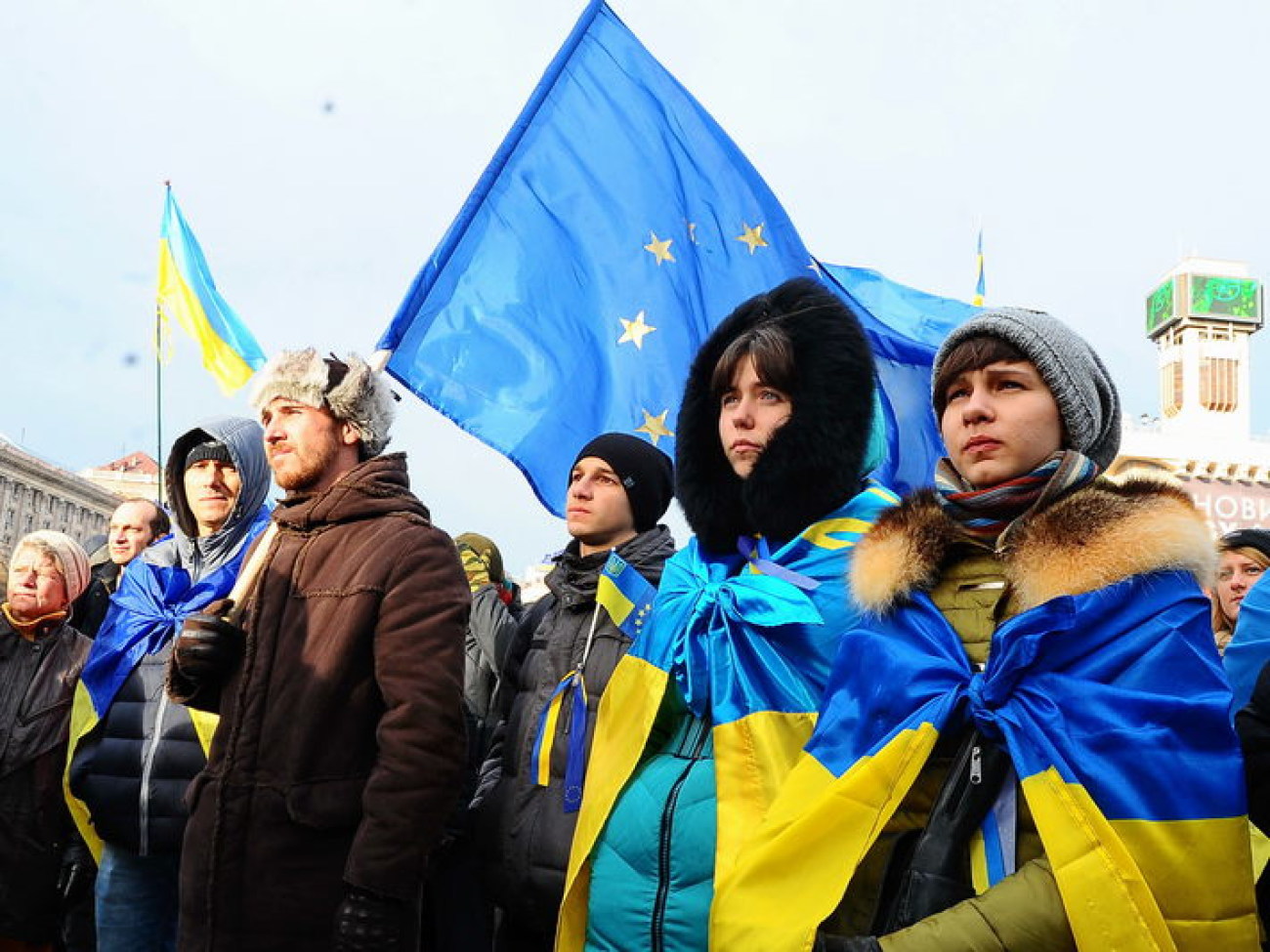 В Киеве два Майдана: сторонников и противников ЕС, 29 ноября 2013г.