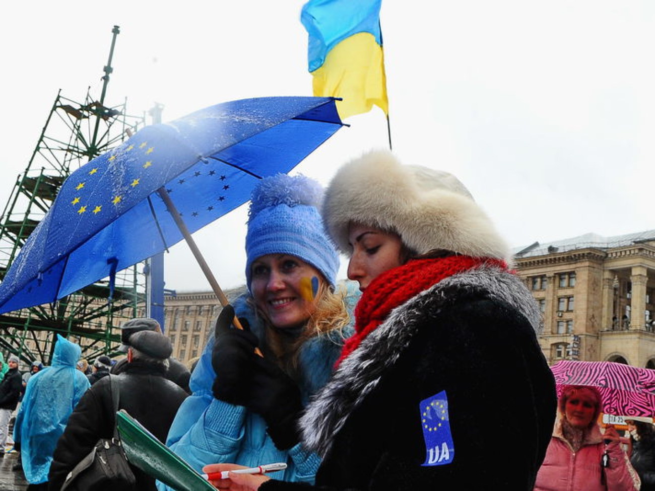 В Киеве два Майдана: сторонников и противников ЕС, 29 ноября 2013г.