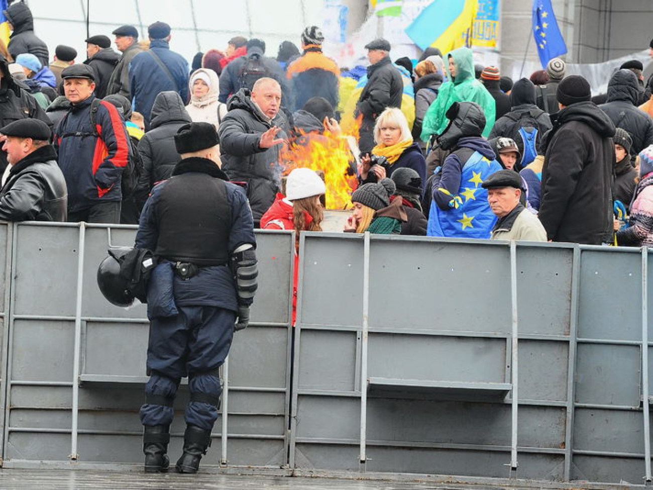 В Киеве два Майдана: сторонников и противников ЕС, 29 ноября 2013г.