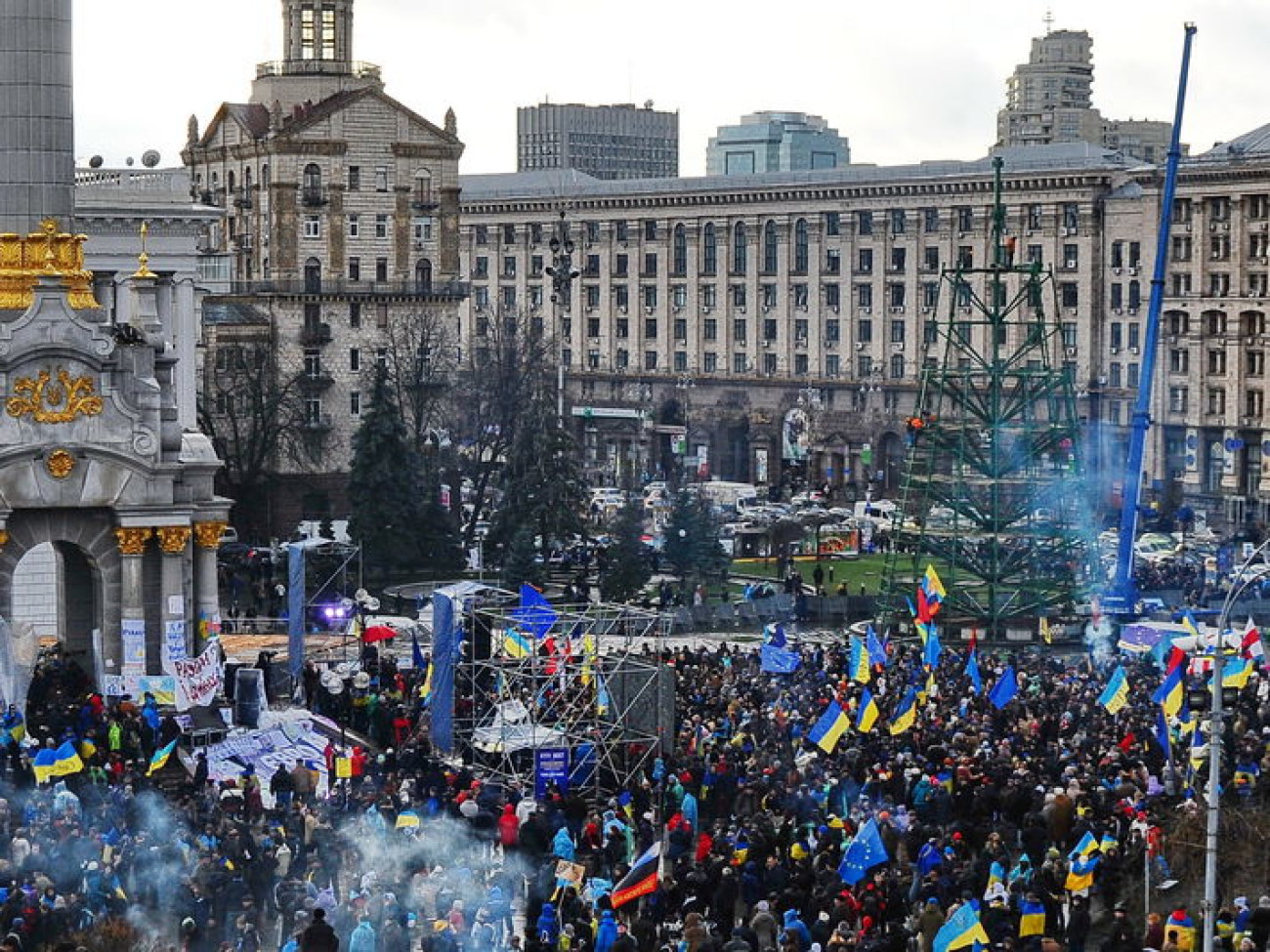 В Киеве два Майдана: сторонников и противников ЕС, 29 ноября 2013г.