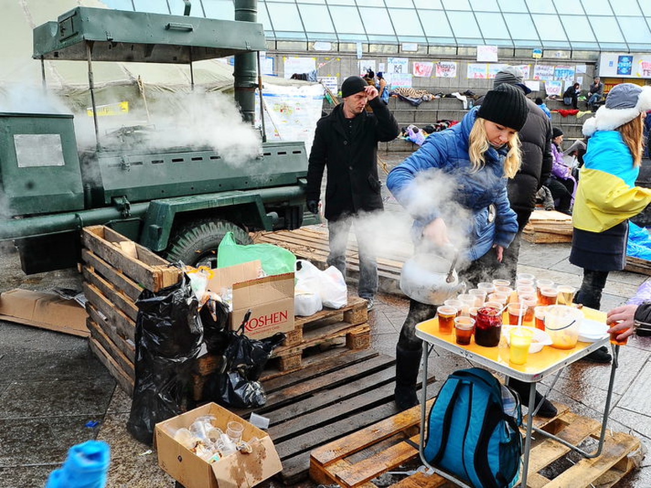 В Киеве два Майдана: сторонников и противников ЕС, 29 ноября 2013г.