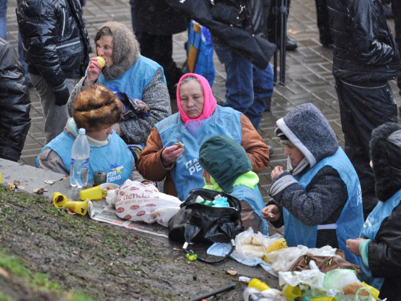 В Киеве два Майдана: сторонников и противников ЕС, 29 ноября 2013г.