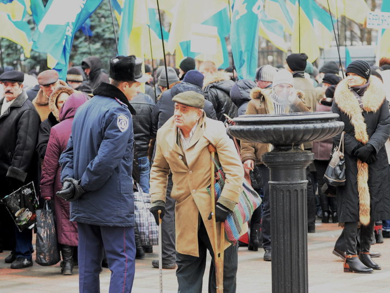 Митинг Партии регионов охраняет милиция, 5 декабря 2013г.