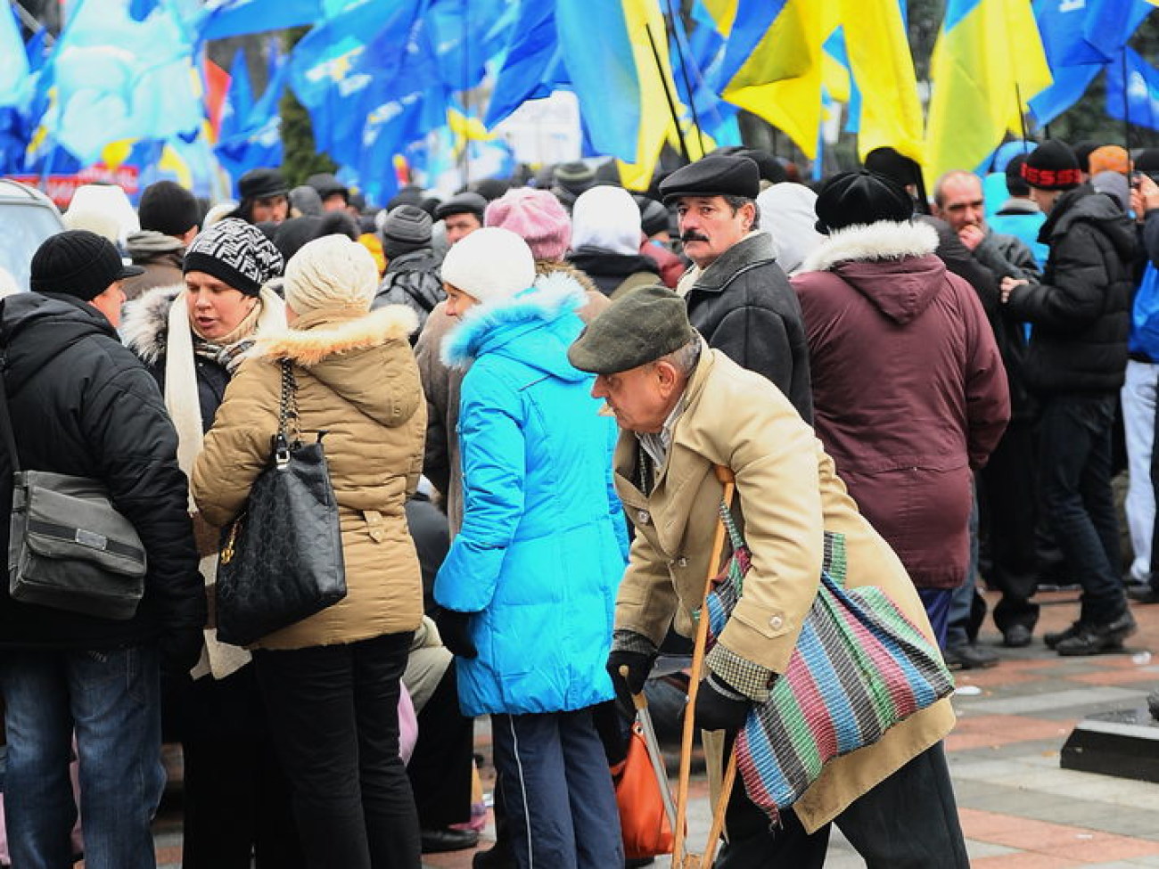 Митинг Партии регионов охраняет милиция, 5 декабря 2013г.