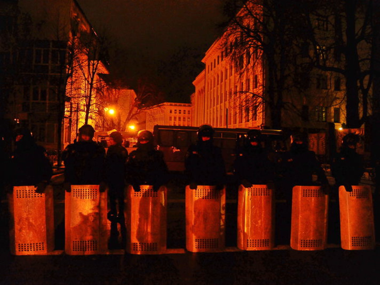 Ночь перед вече прошла спокойно, 8 декабря 2013г.