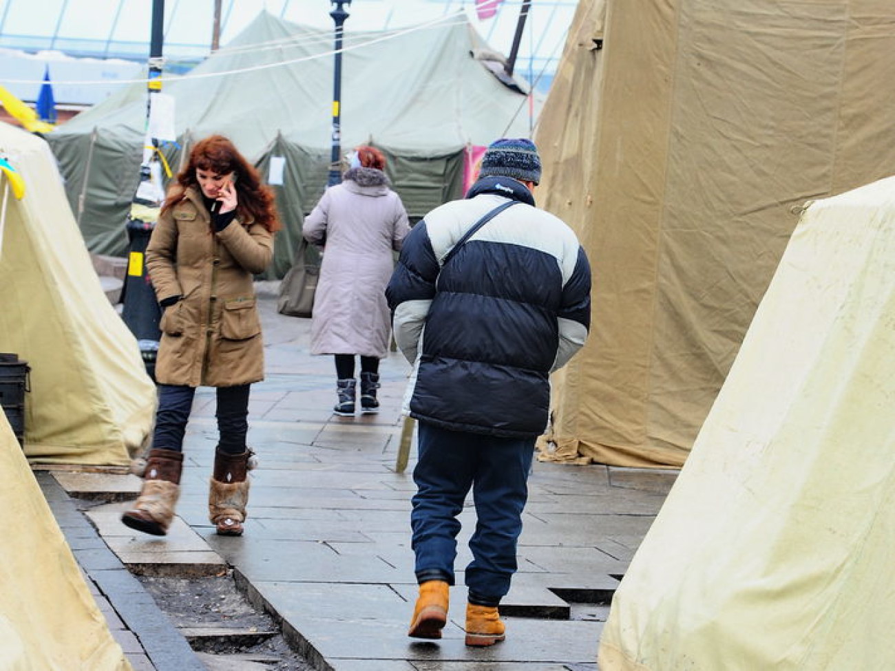 Баррикады на Майдане тают, 17 декабря 2013г.