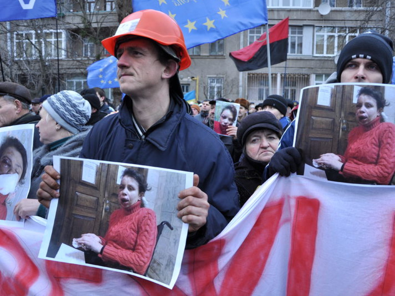 В Киеве начались протесты из-за избиения журналистки Чорновил