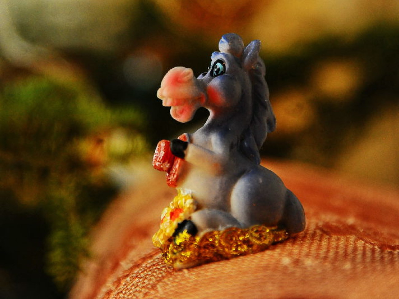 К нам пришел синий Конь