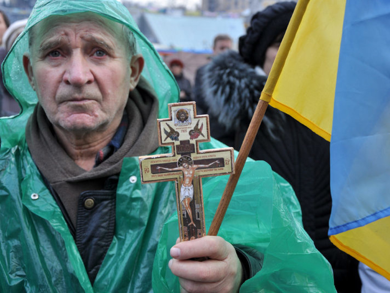 На евромайдане сегодня день траура