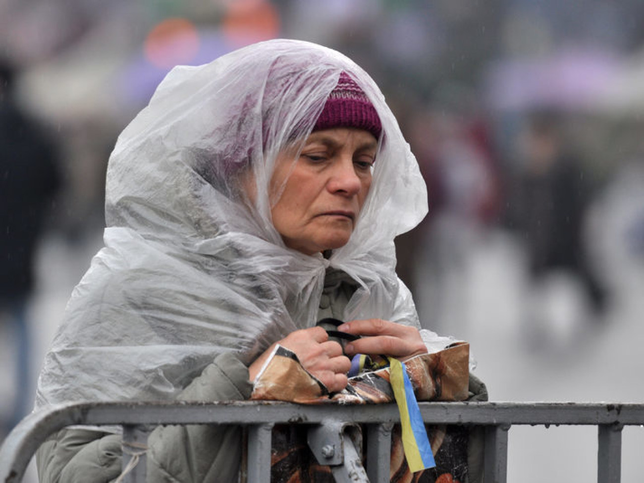 На евромайдане сегодня день траура