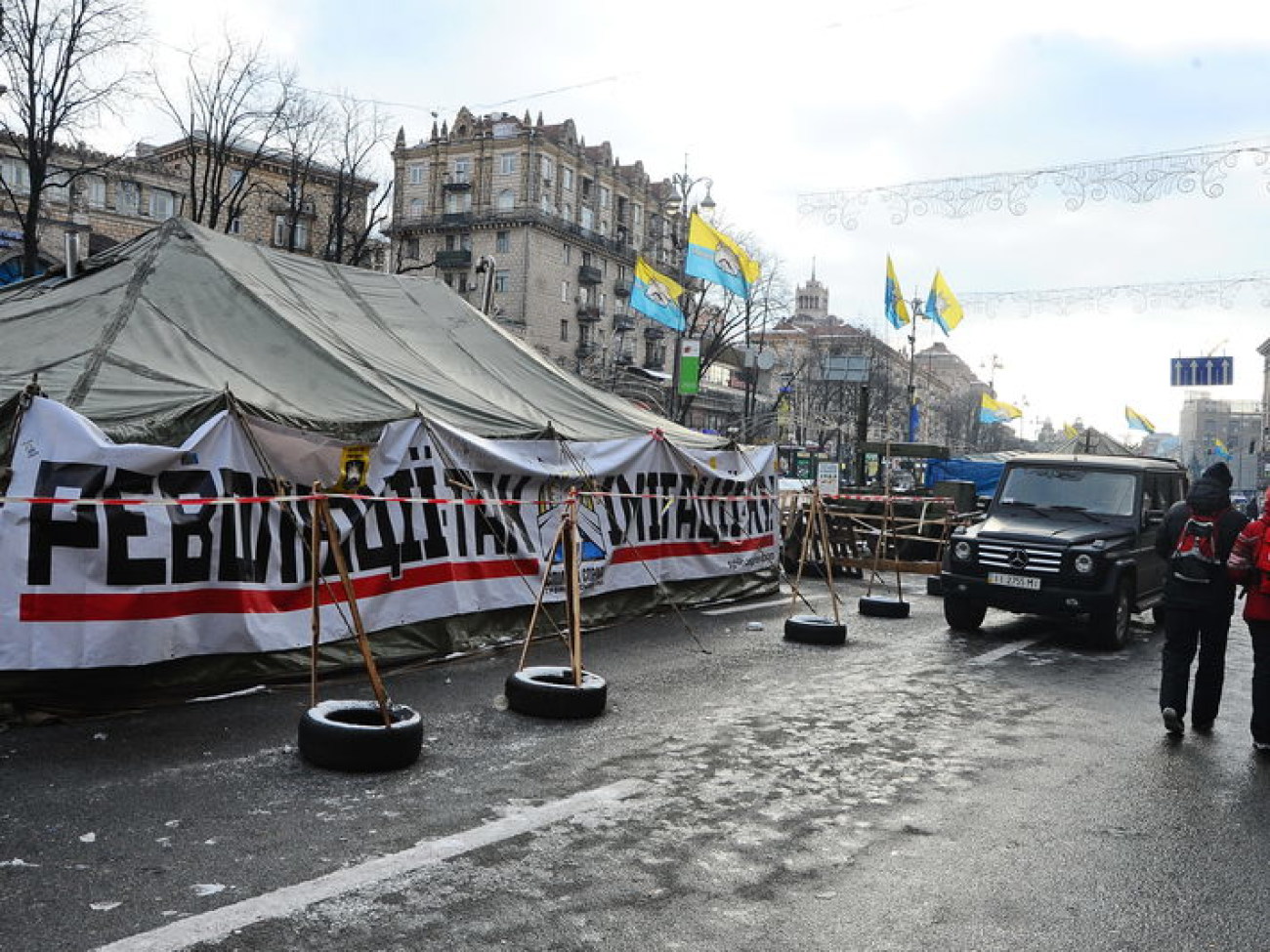 На евромайдане празднуют Маланку, 14 января 2014г.