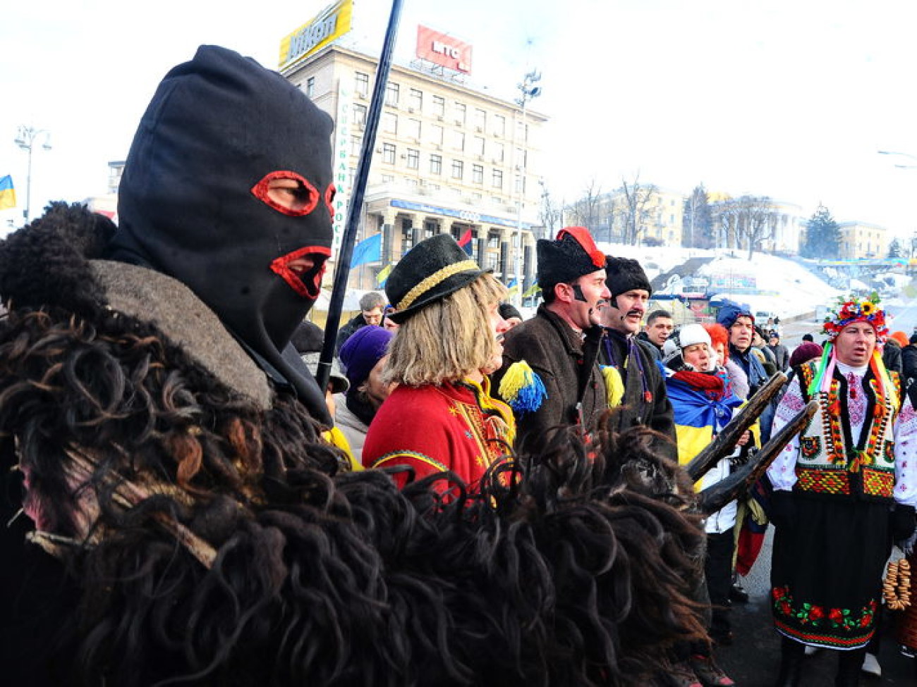 На евромайдане празднуют Маланку, 14 января 2014г.