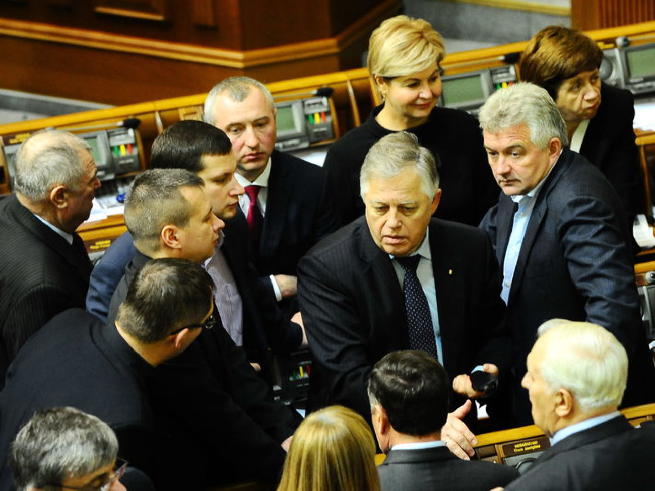 Битва за бюджет: побитые депутаты и запертый спикер, 16 января 2013г.