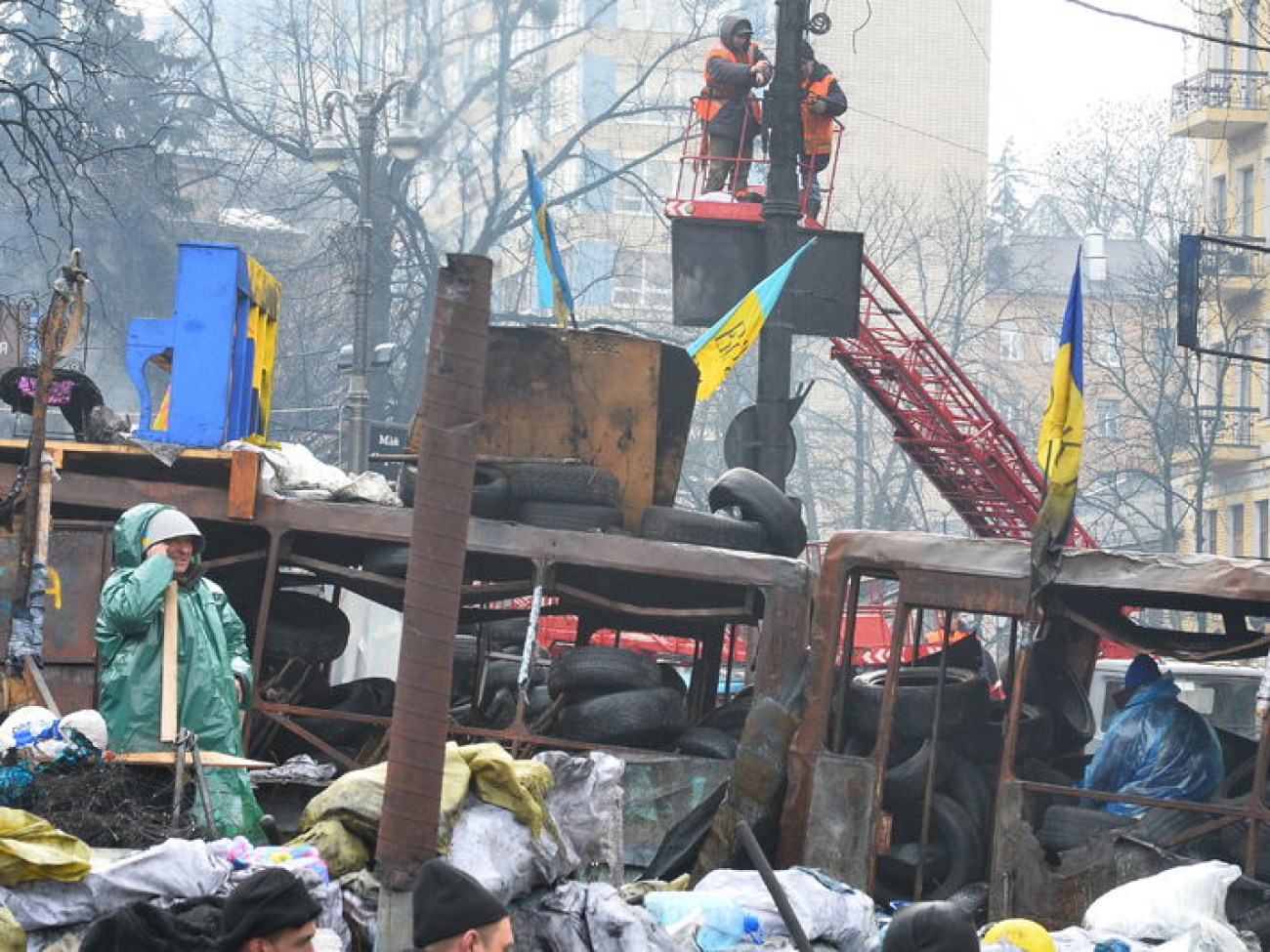 На Грушевского начали пропускать пешеходов, 17 февраля 2014г.