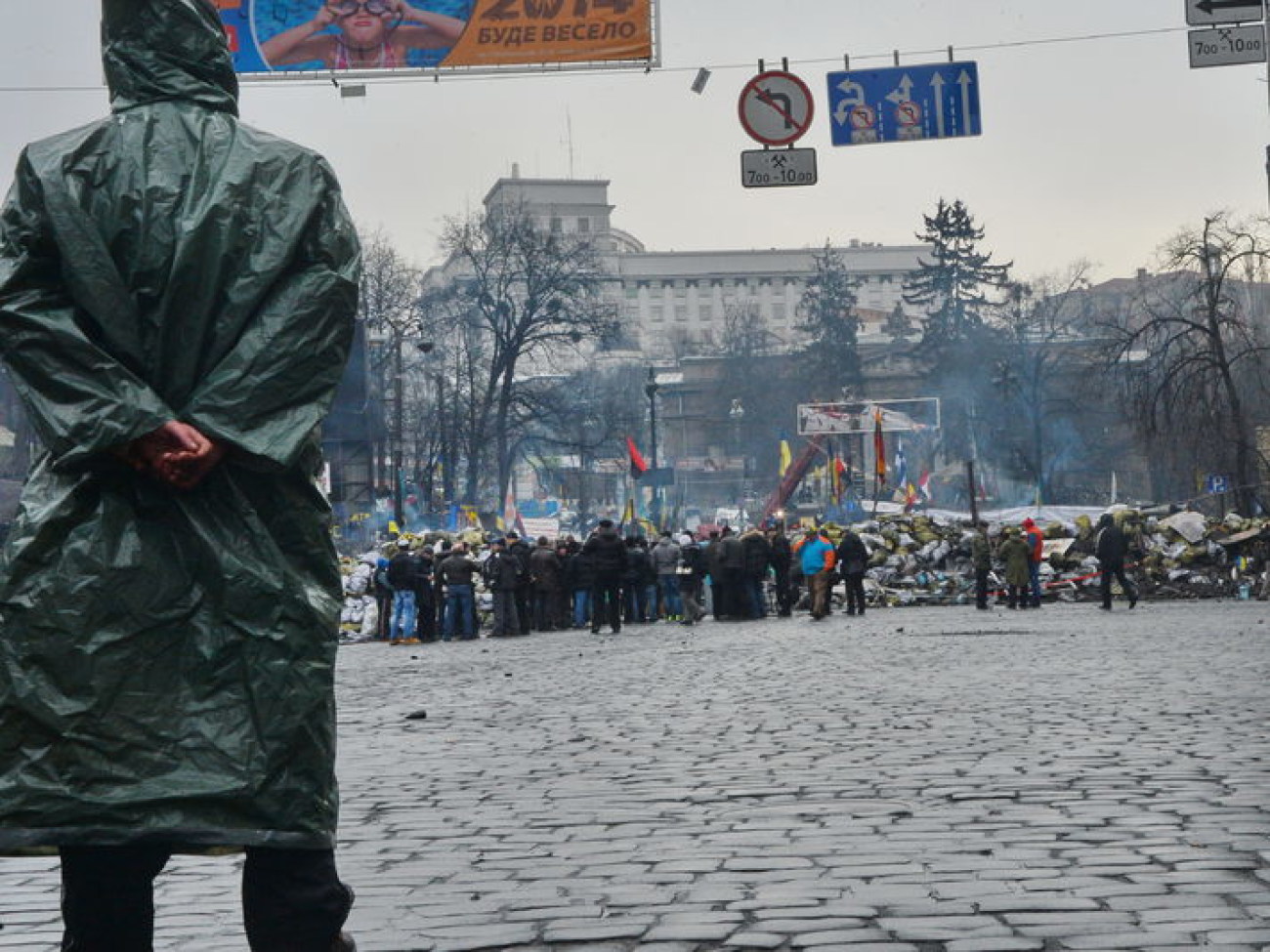 На Грушевского начали пропускать пешеходов, 17 февраля 2014г.