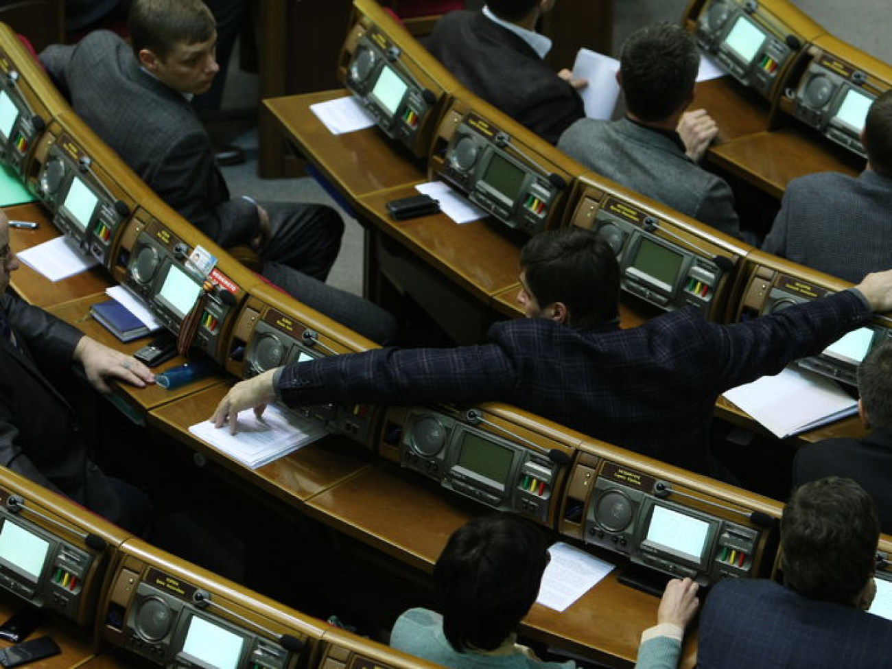 Депутаты вернули Конституцию 2004 года и Тимошенко, 21 февраля 2014 г.